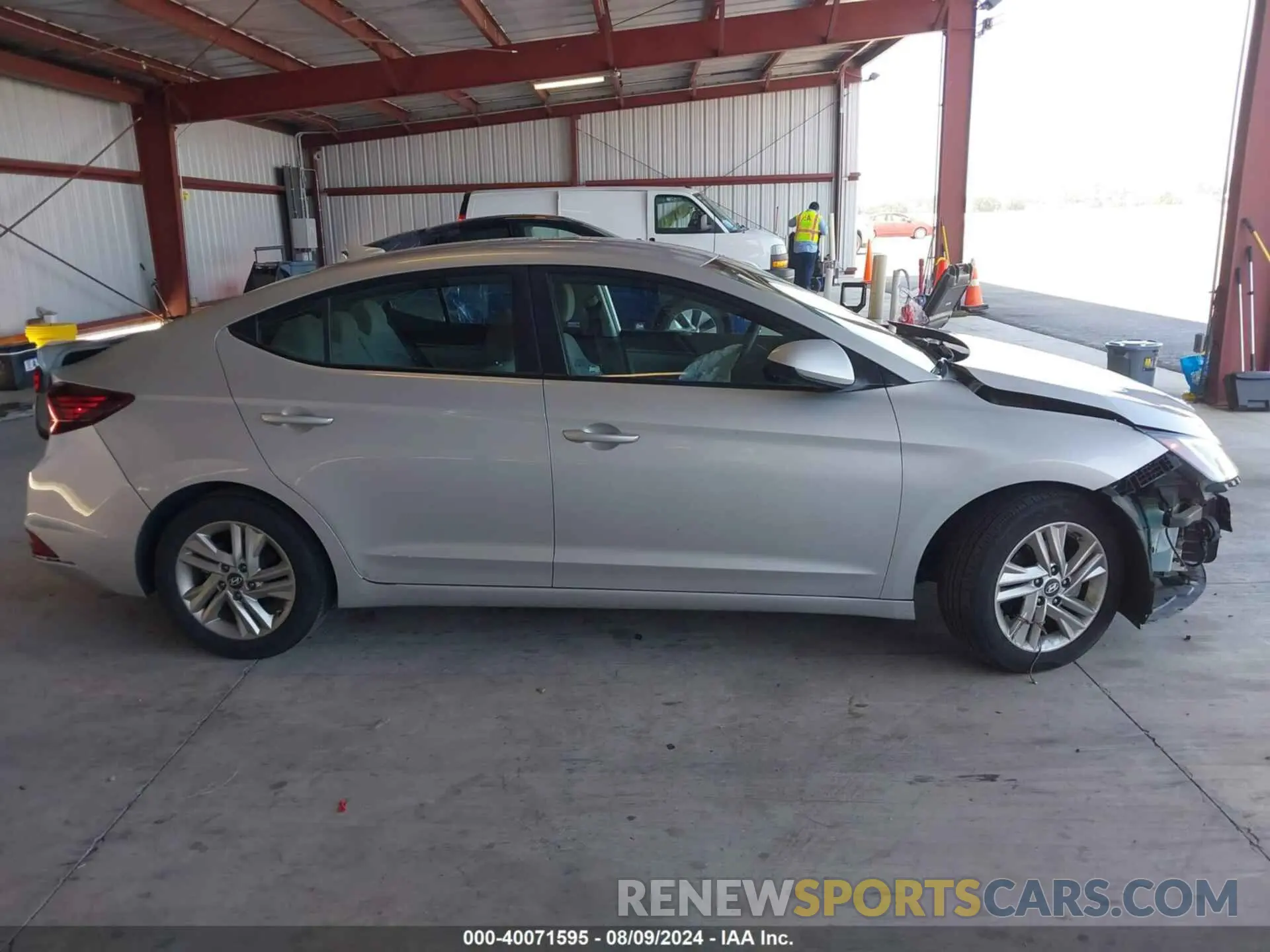 14 Фотография поврежденного автомобиля 5NPD84LF0KH455874 HYUNDAI ELANTRA 2019