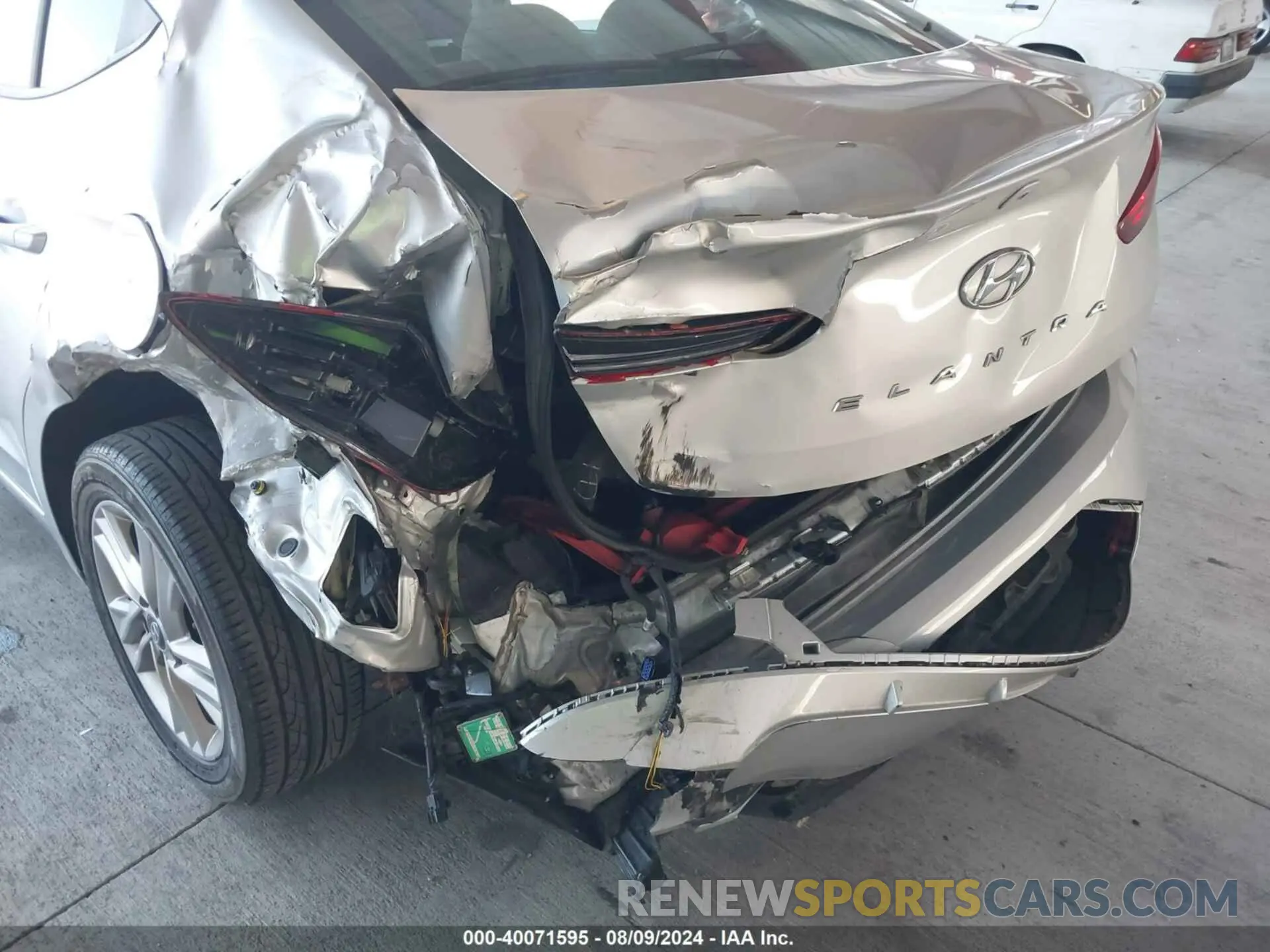 6 Фотография поврежденного автомобиля 5NPD84LF0KH455874 HYUNDAI ELANTRA 2019