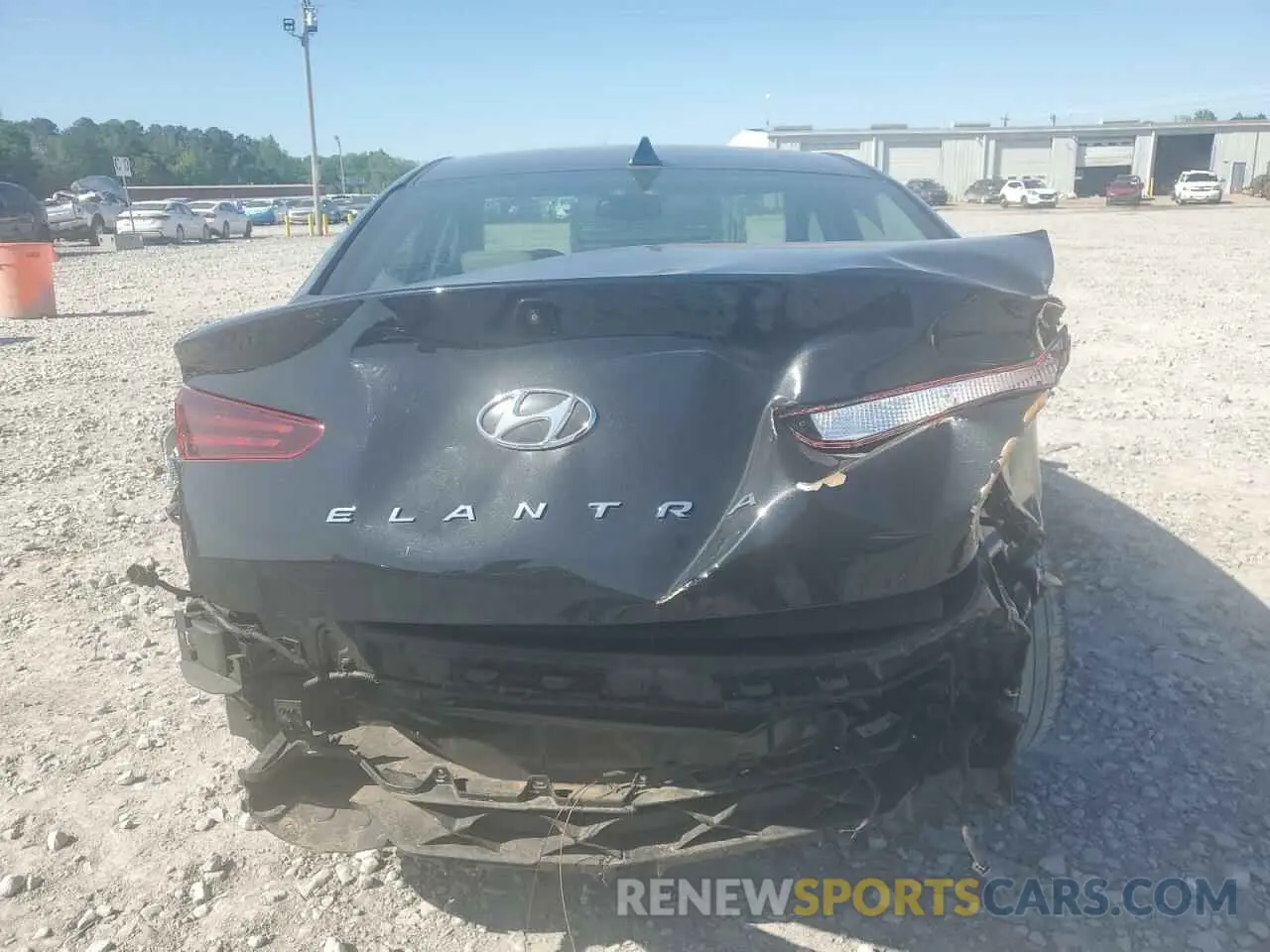 6 Photograph of a damaged car 5NPD84LF0KH463165 HYUNDAI ELANTRA 2019