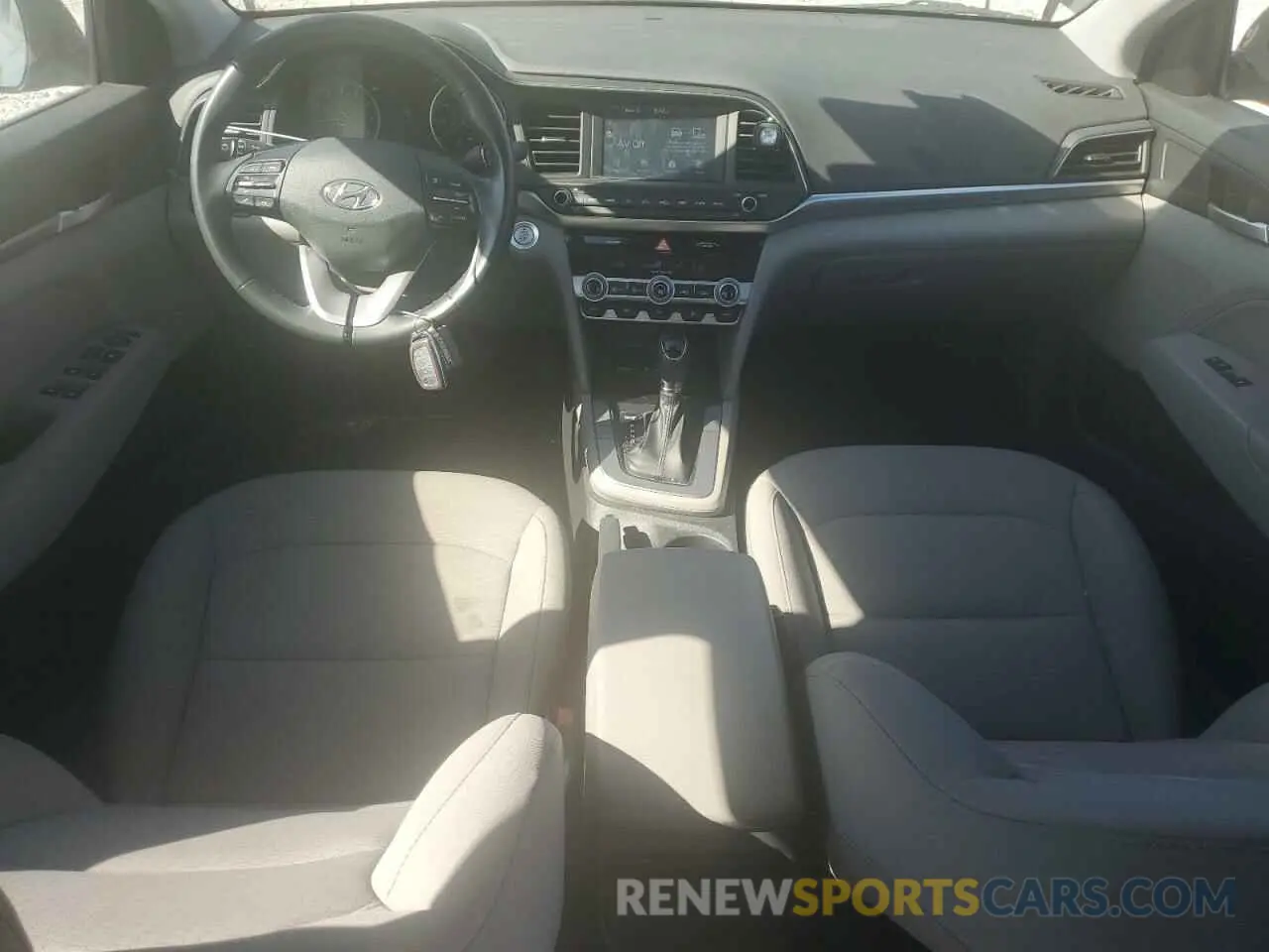 8 Photograph of a damaged car 5NPD84LF0KH463165 HYUNDAI ELANTRA 2019
