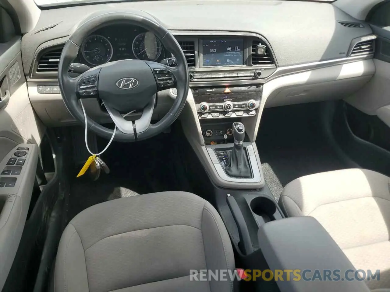 8 Photograph of a damaged car 5NPD84LF0KH463277 HYUNDAI ELANTRA 2019
