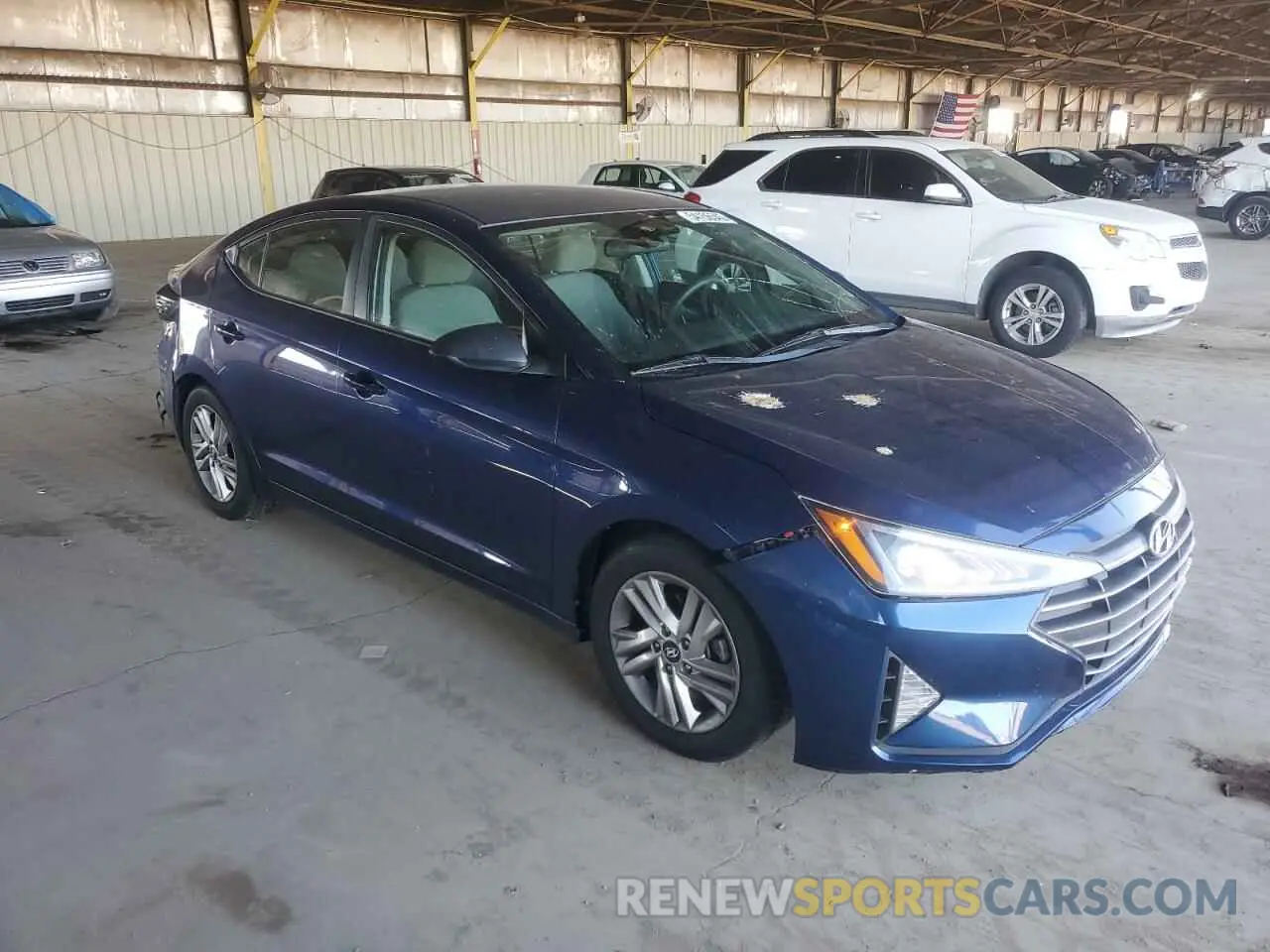 4 Photograph of a damaged car 5NPD84LF0KH465742 HYUNDAI ELANTRA 2019