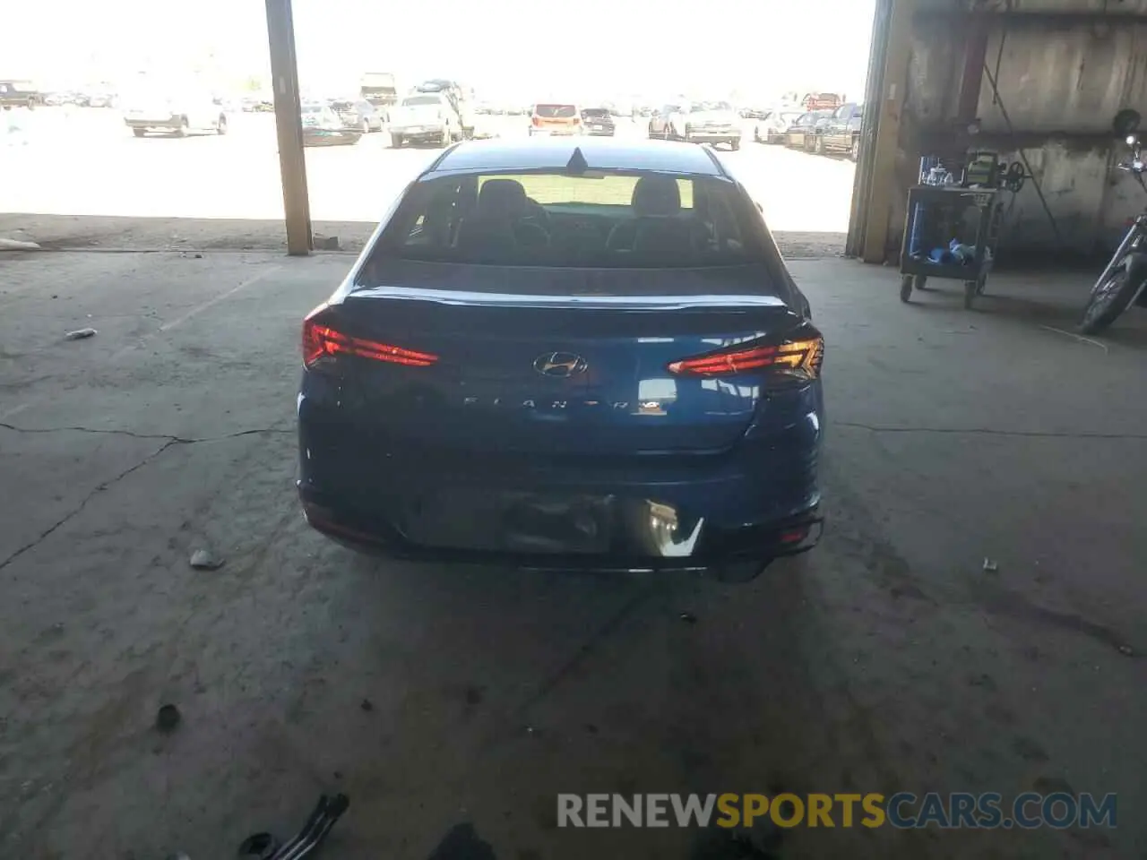 6 Photograph of a damaged car 5NPD84LF0KH465742 HYUNDAI ELANTRA 2019
