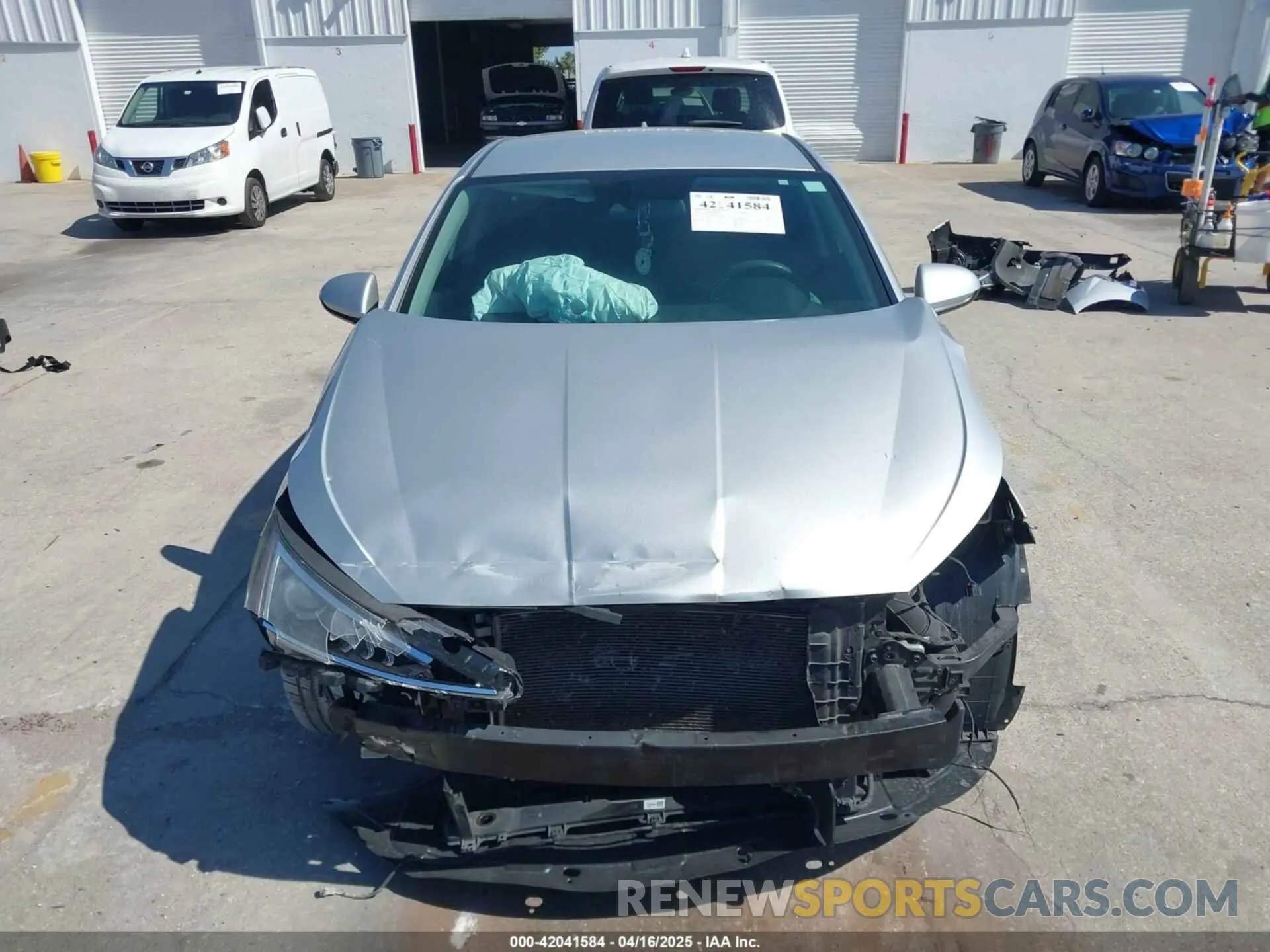 13 Photograph of a damaged car 5NPD84LF1KH430188 HYUNDAI ELANTRA 2019