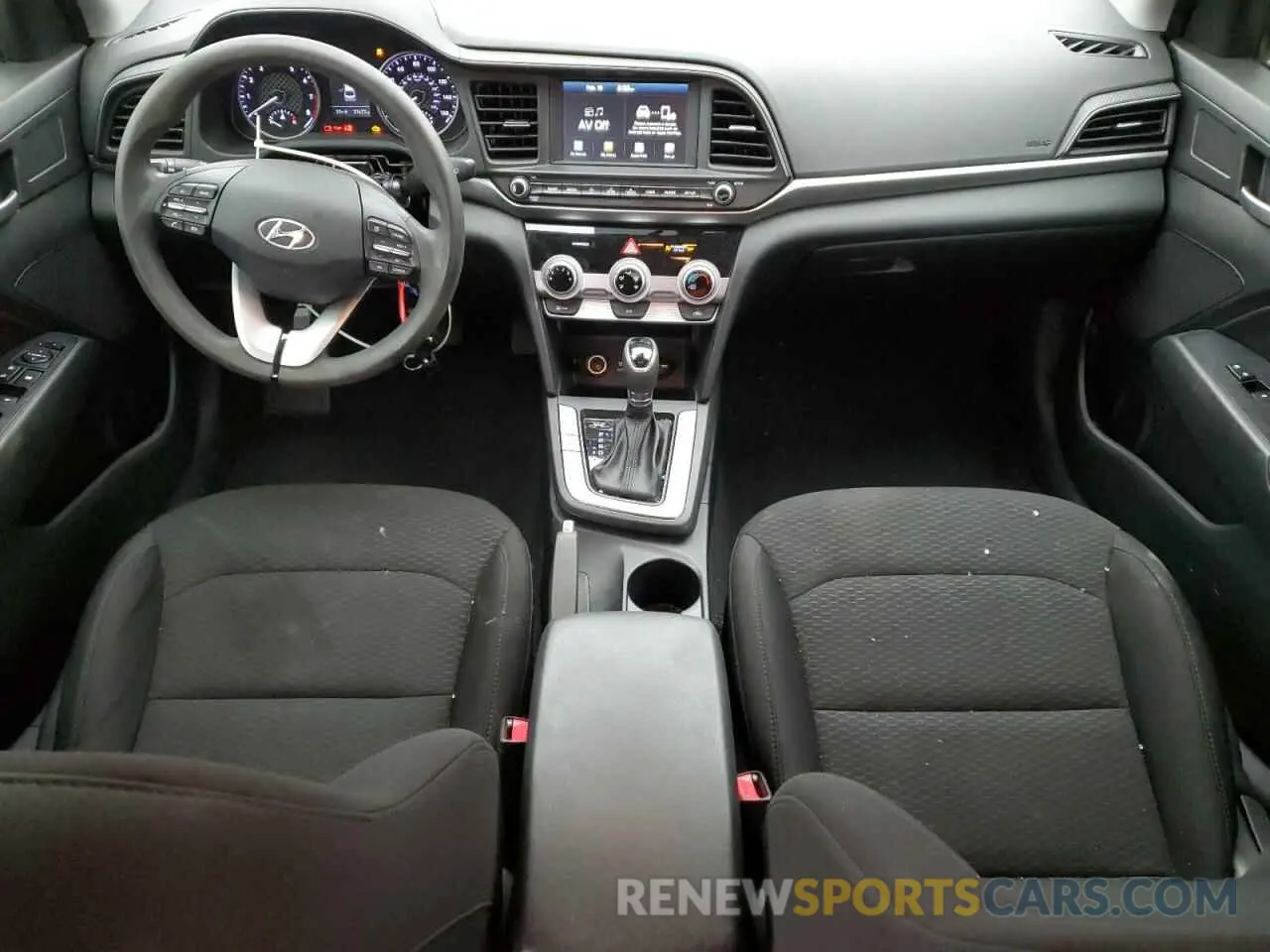 8 Photograph of a damaged car 5NPD84LF1KH439960 HYUNDAI ELANTRA 2019