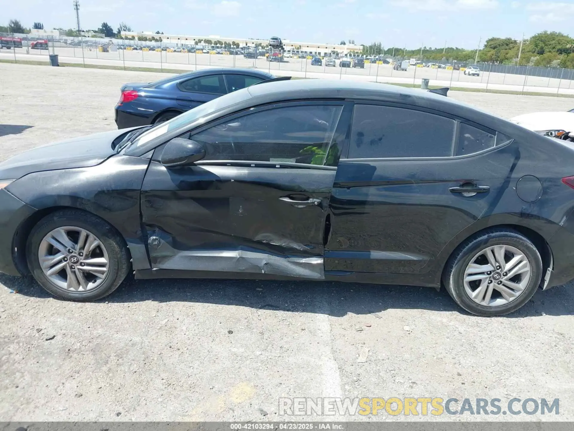 6 Фотография поврежденного автомобиля 5NPD84LF1KH453423 HYUNDAI ELANTRA 2019