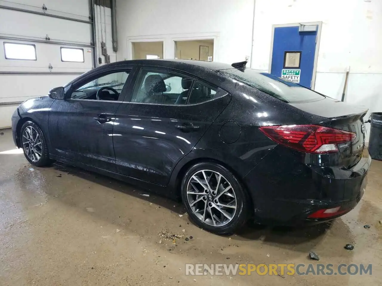 2 Photograph of a damaged car 5NPD84LF1KH465863 HYUNDAI ELANTRA 2019