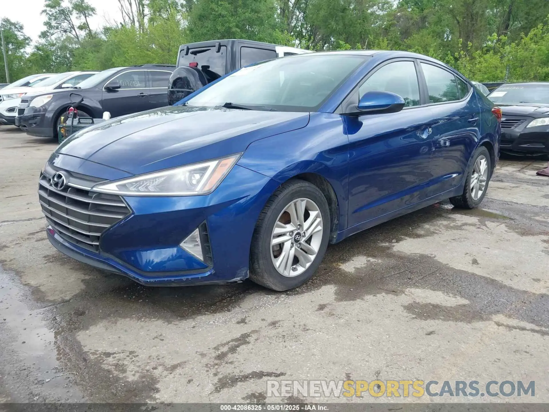 2 Photograph of a damaged car 5NPD84LF1KH472702 HYUNDAI ELANTRA 2019