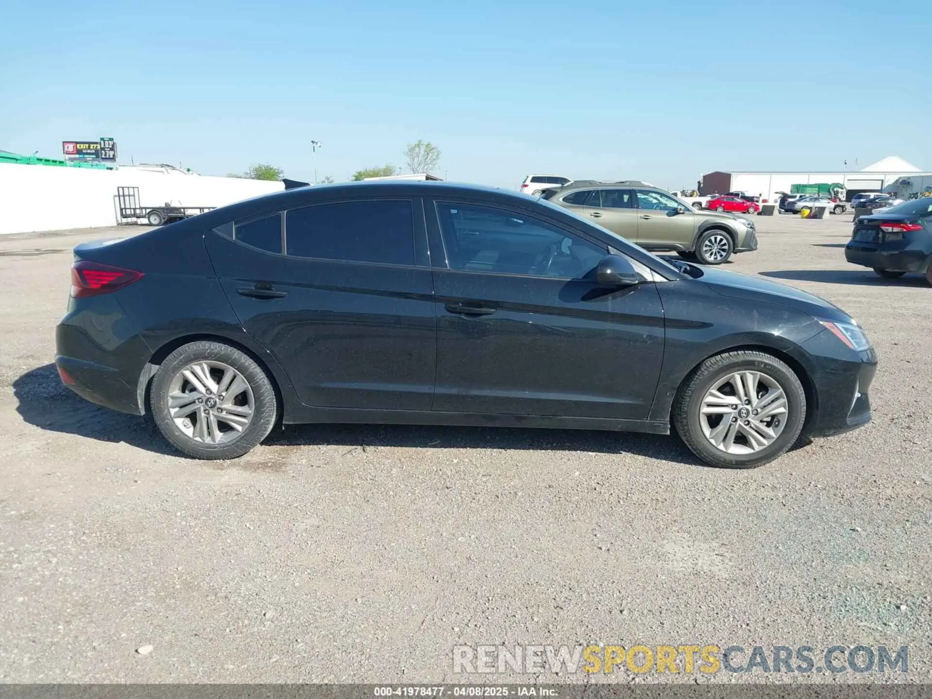13 Photograph of a damaged car 5NPD84LF1KH478533 HYUNDAI ELANTRA 2019