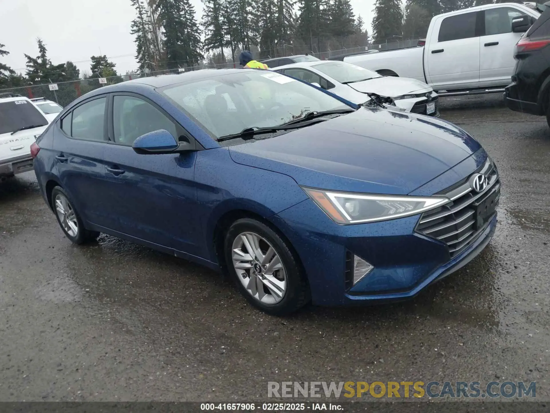 1 Фотография поврежденного автомобиля 5NPD84LF1KH485515 HYUNDAI ELANTRA 2019