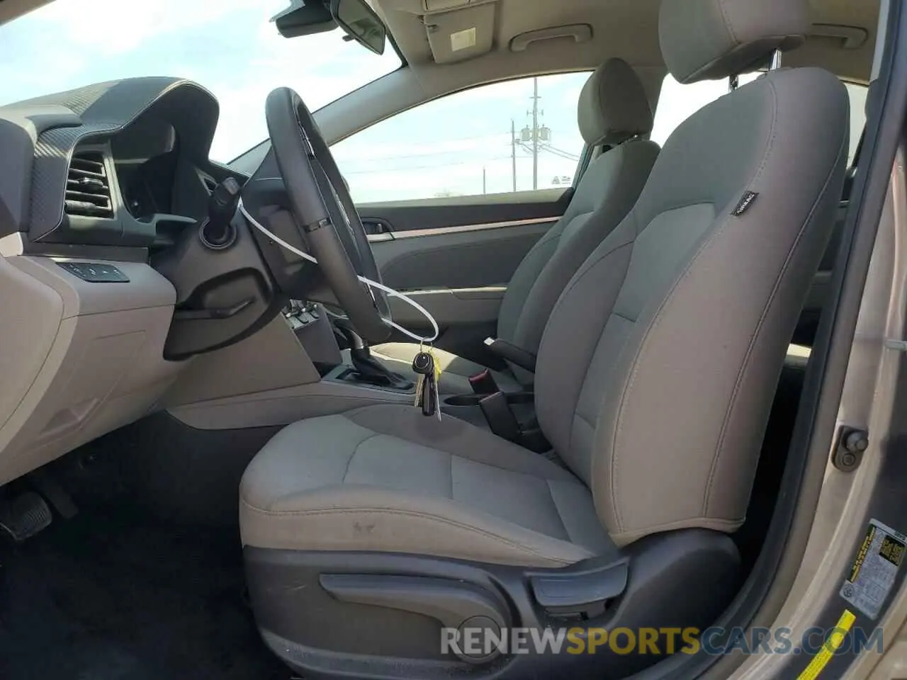 7 Photograph of a damaged car 5NPD84LF1KH492478 HYUNDAI ELANTRA 2019