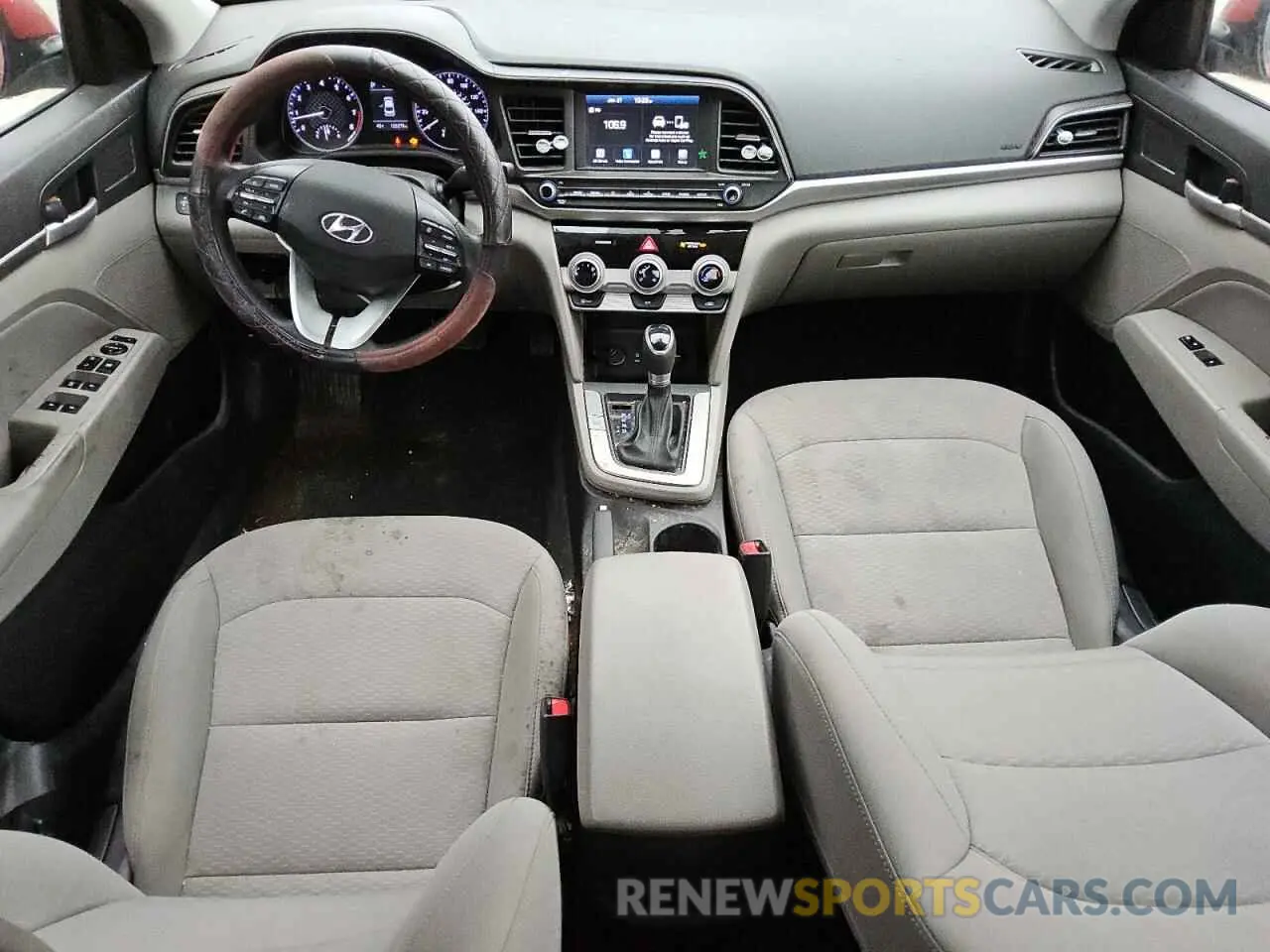 8 Photograph of a damaged car 5NPD84LF2KH404389 HYUNDAI ELANTRA 2019