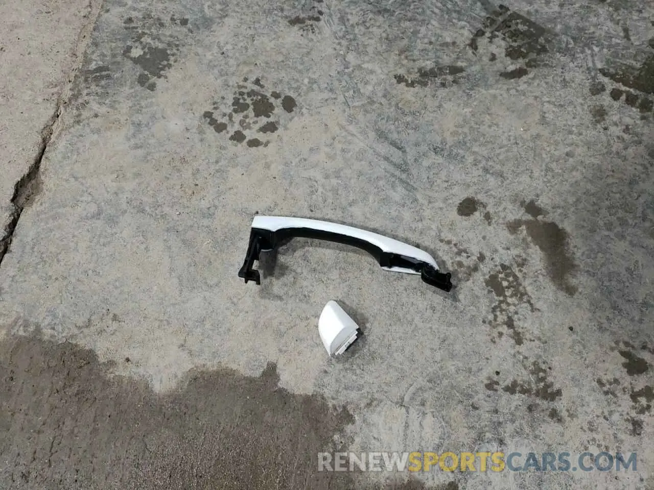 12 Photograph of a damaged car 5NPD84LF2KH432080 HYUNDAI ELANTRA 2019