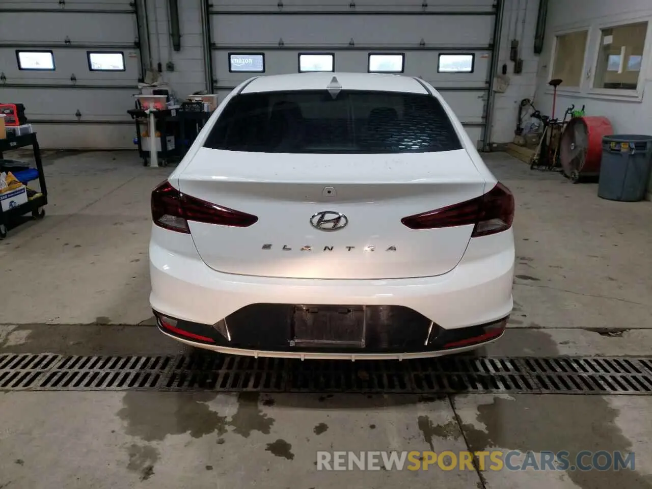 6 Photograph of a damaged car 5NPD84LF2KH432080 HYUNDAI ELANTRA 2019