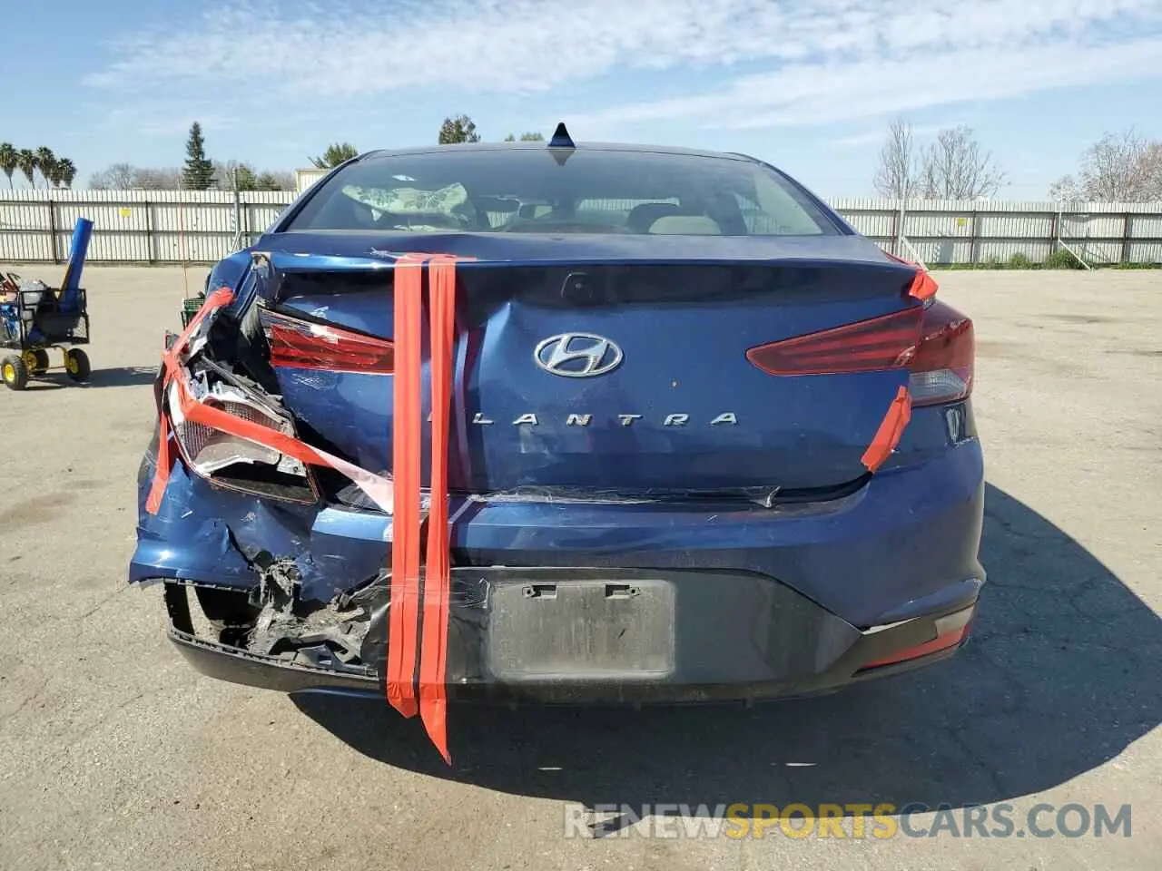 6 Photograph of a damaged car 5NPD84LF2KH455570 HYUNDAI ELANTRA 2019