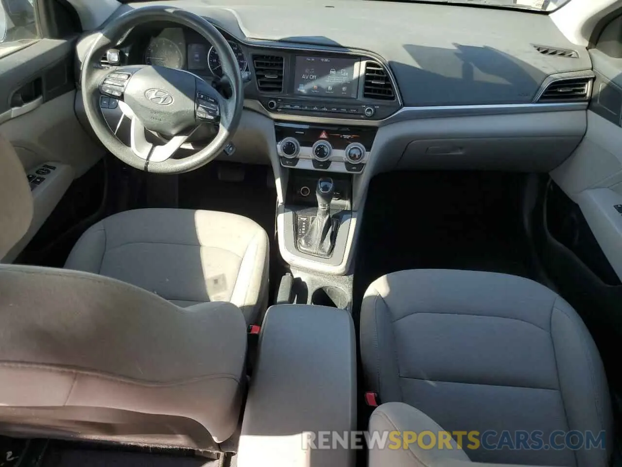 8 Photograph of a damaged car 5NPD84LF2KH455570 HYUNDAI ELANTRA 2019