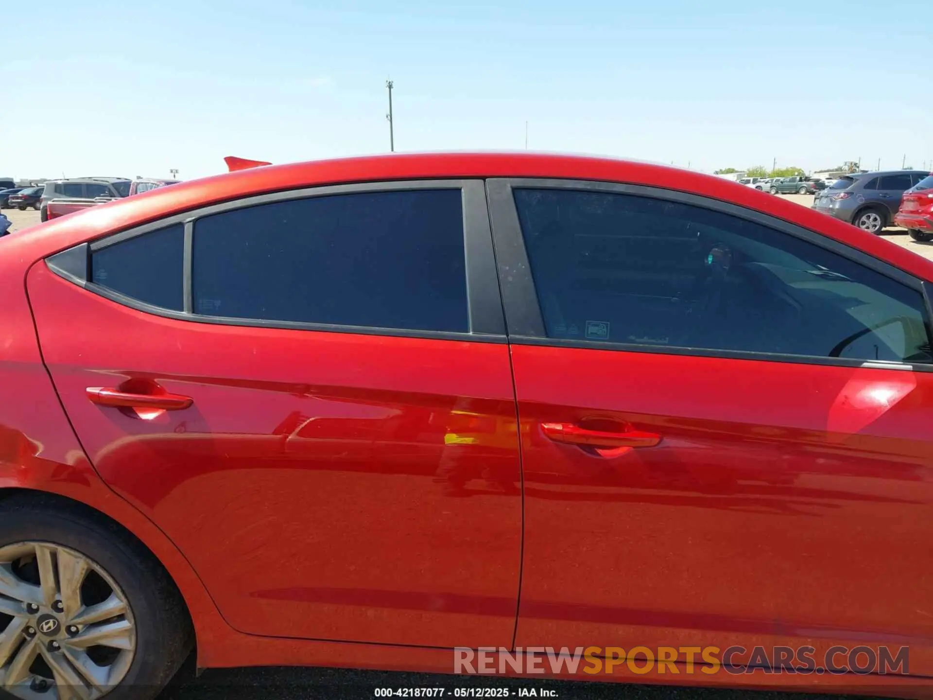 13 Photograph of a damaged car 5NPD84LF2KH460073 HYUNDAI ELANTRA 2019