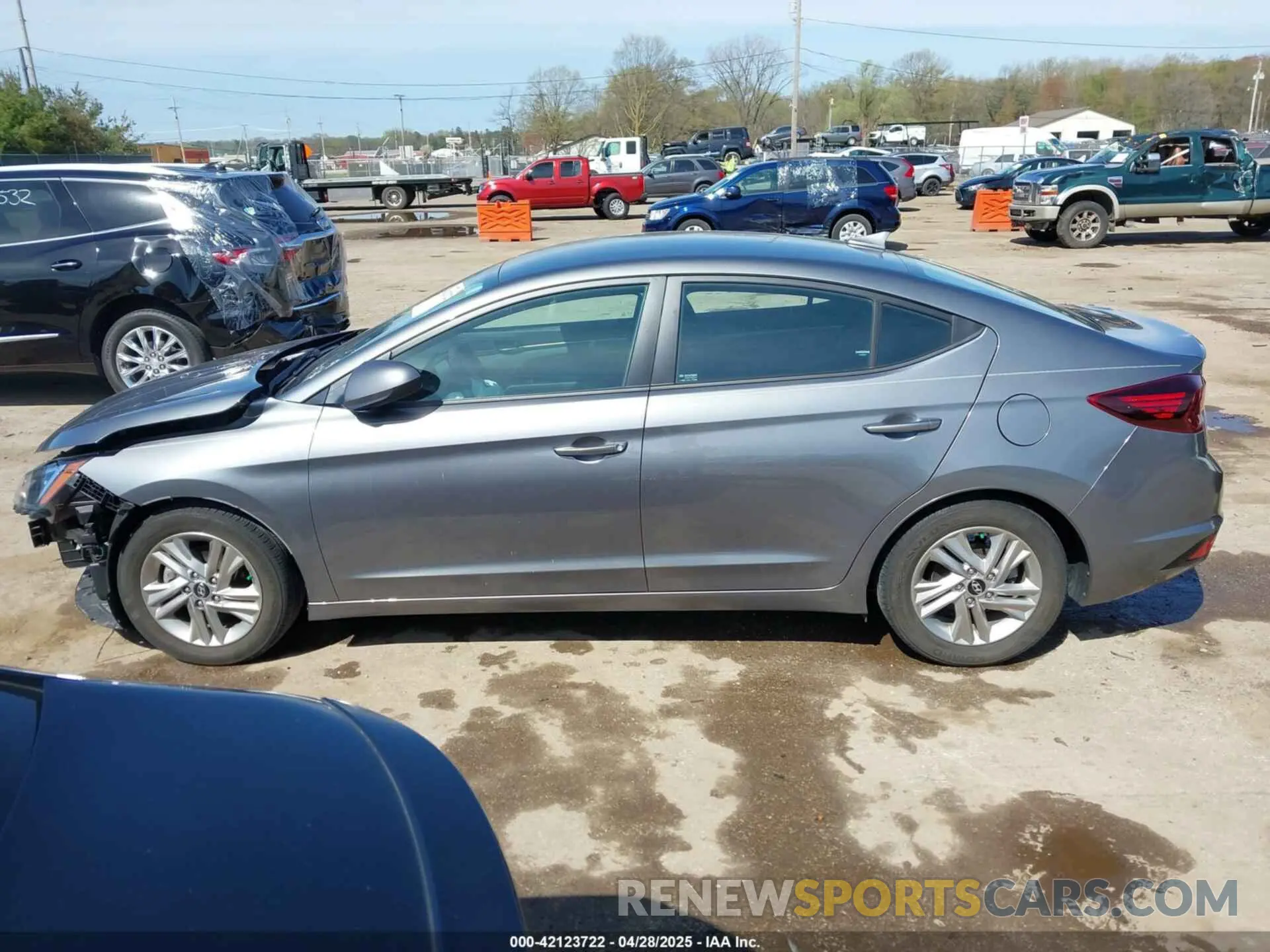 15 Photograph of a damaged car 5NPD84LF3KH405177 HYUNDAI ELANTRA 2019
