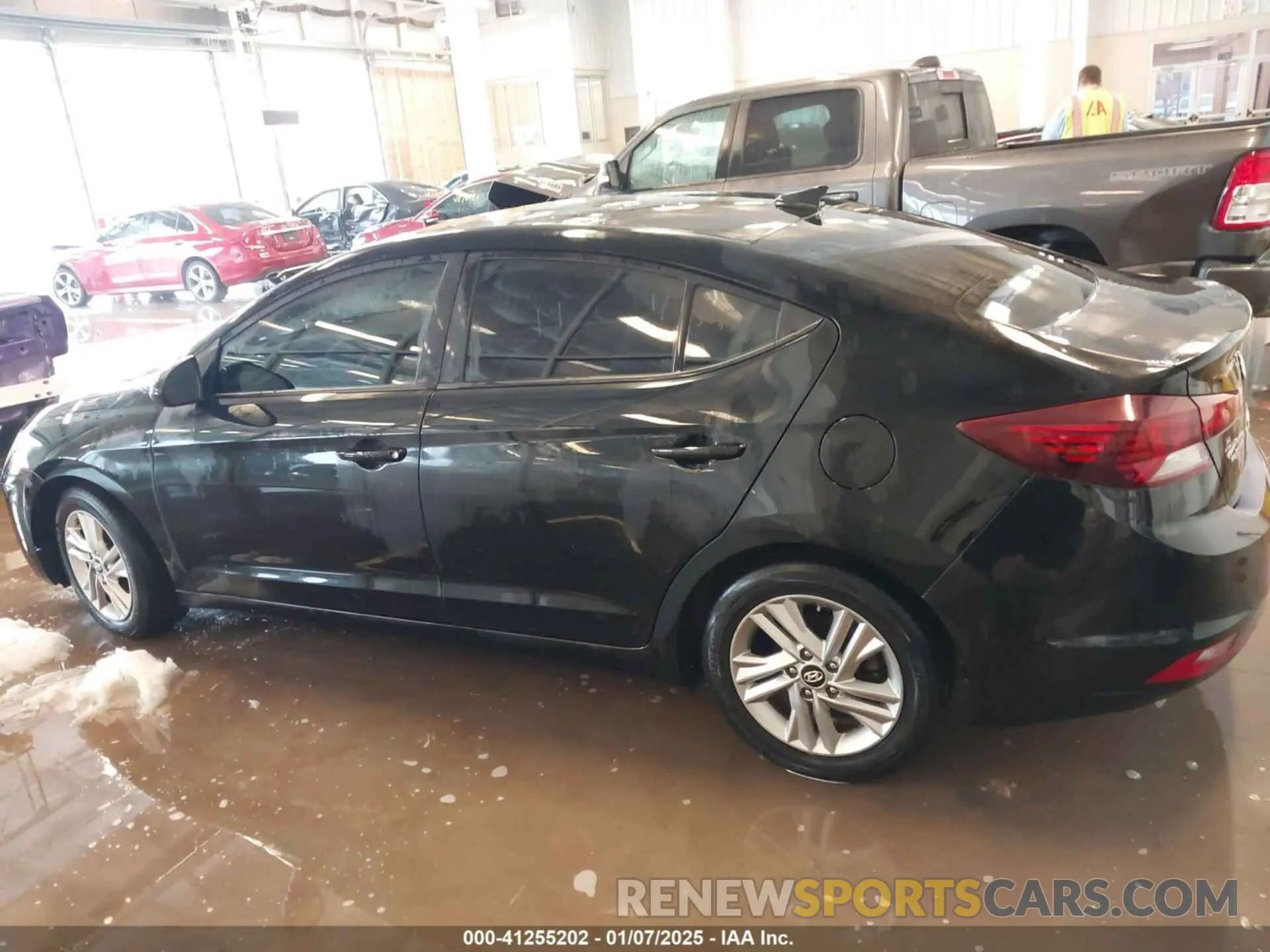 14 Фотография поврежденного автомобиля 5NPD84LF3KH405714 HYUNDAI ELANTRA 2019