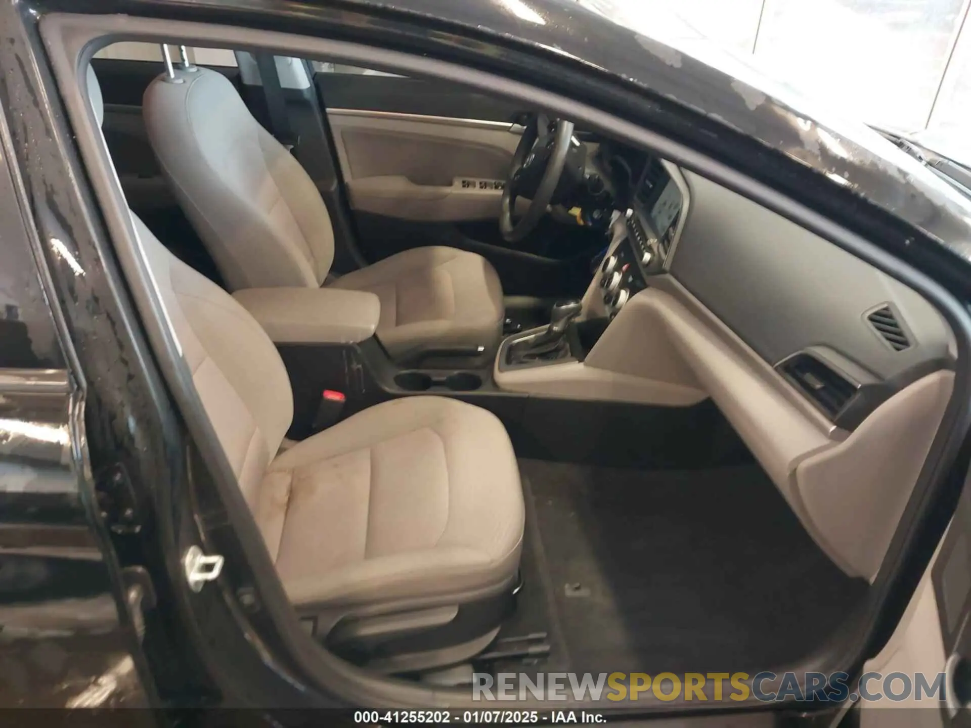 5 Фотография поврежденного автомобиля 5NPD84LF3KH405714 HYUNDAI ELANTRA 2019