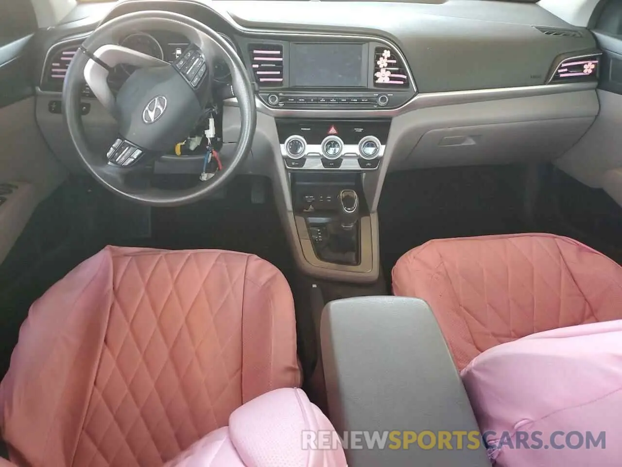 8 Photograph of a damaged car 5NPD84LF3KH409519 HYUNDAI ELANTRA 2019
