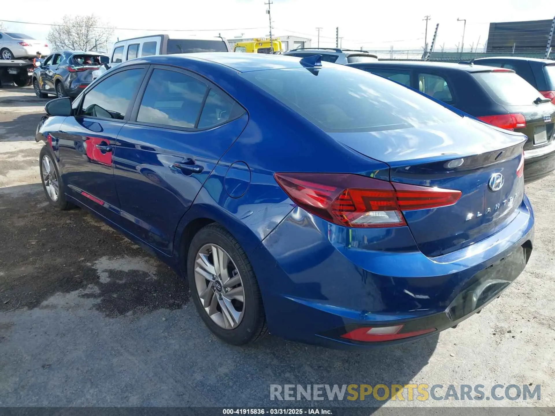 3 Фотография поврежденного автомобиля 5NPD84LF3KH419838 HYUNDAI ELANTRA 2019
