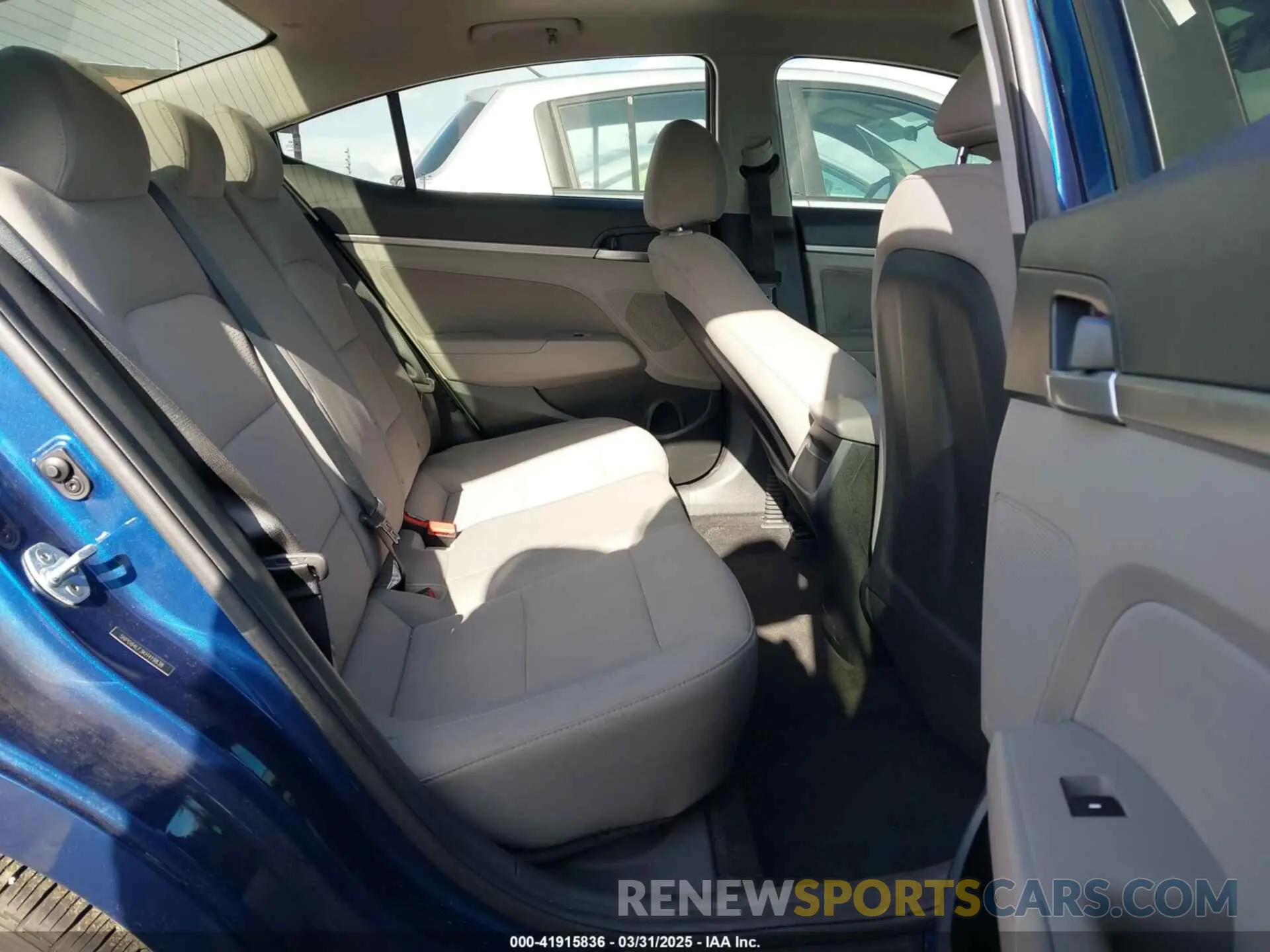 8 Фотография поврежденного автомобиля 5NPD84LF3KH419838 HYUNDAI ELANTRA 2019