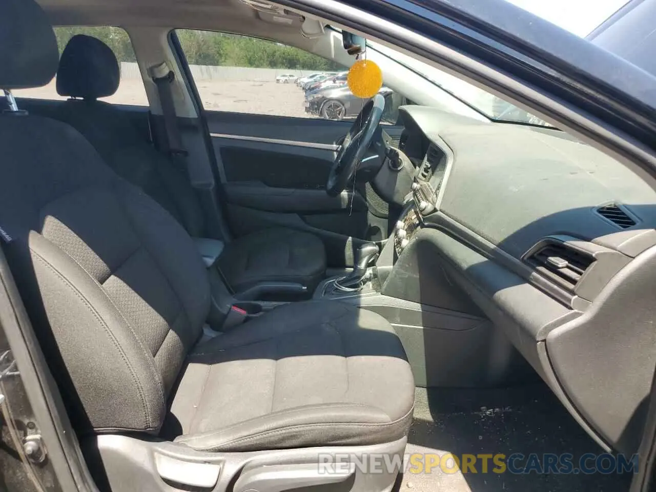 7 Photograph of a damaged car 5NPD84LF3KH461779 HYUNDAI ELANTRA 2019