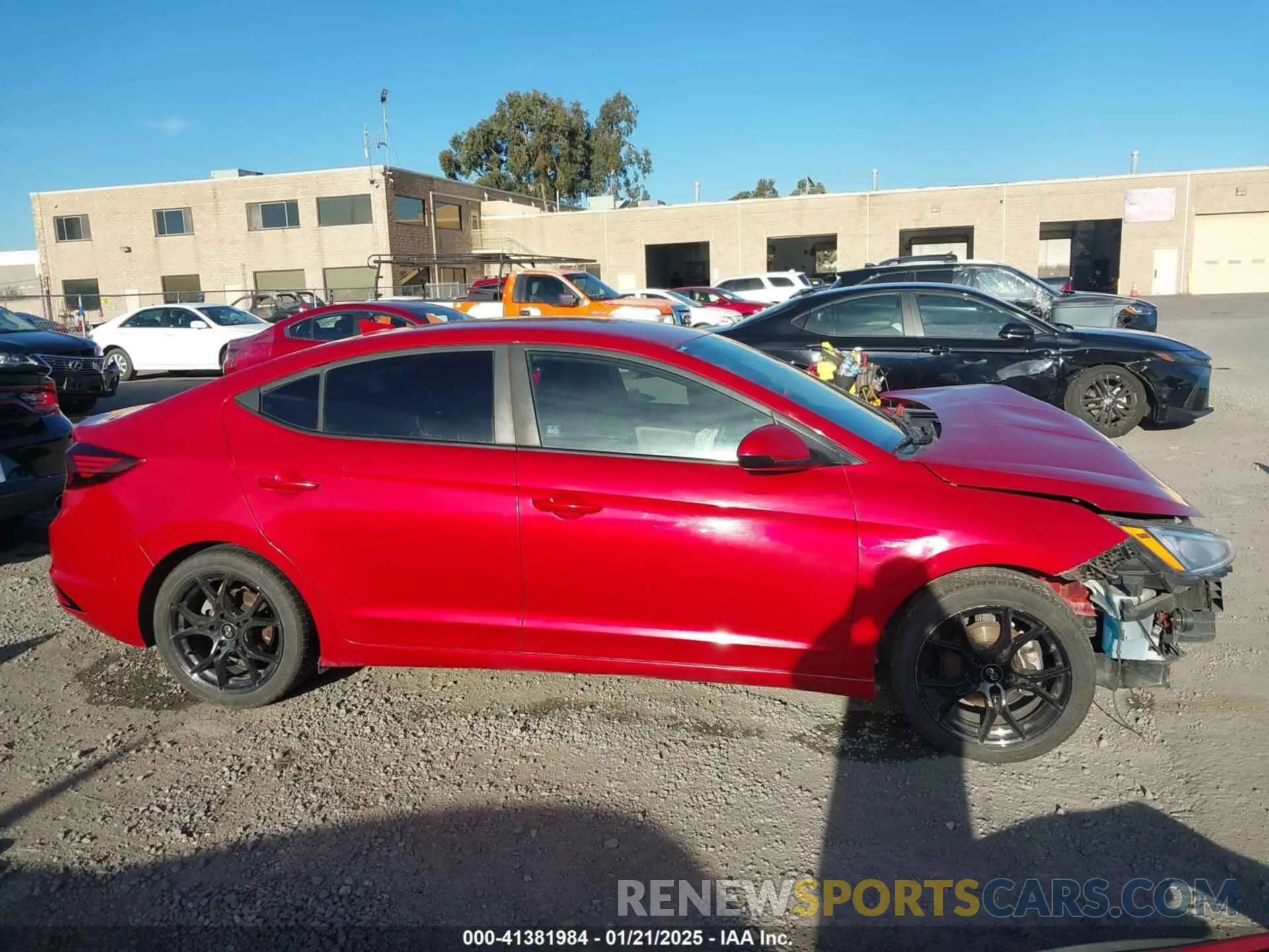 14 Photograph of a damaged car 5NPD84LF3KH463354 HYUNDAI ELANTRA 2019