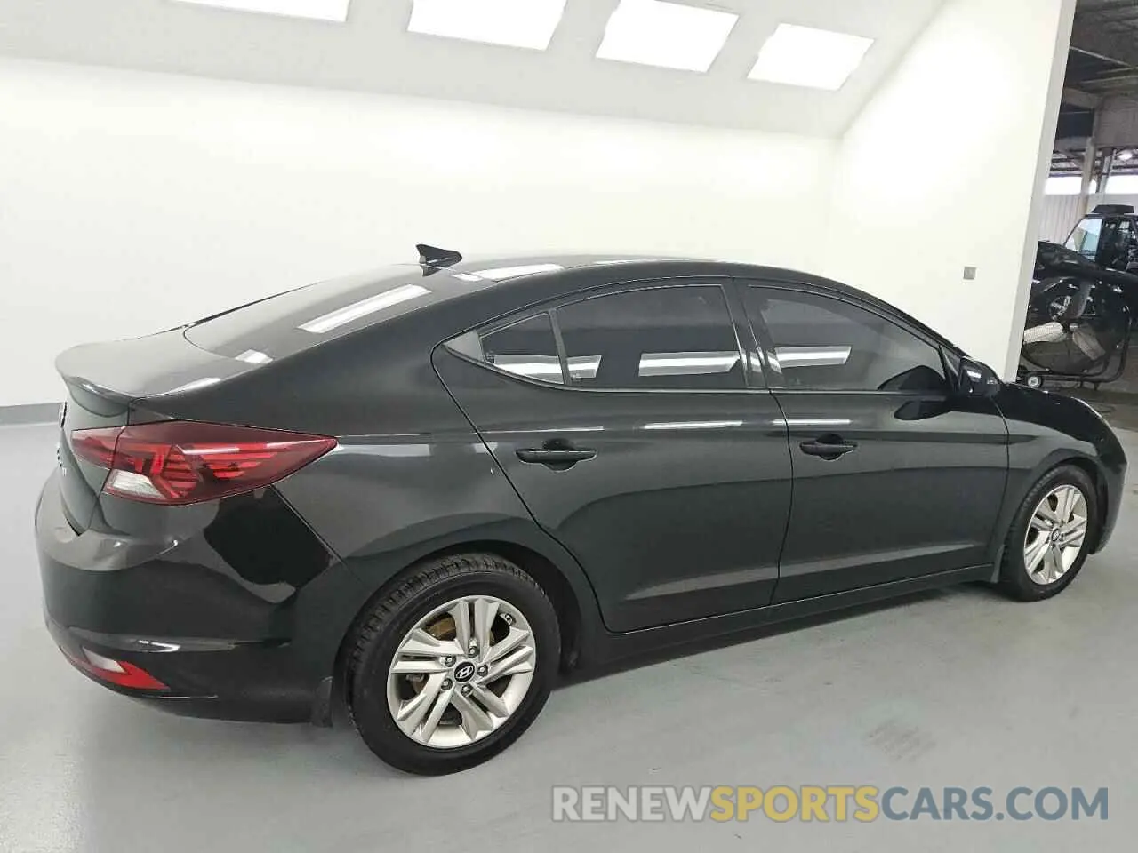 3 Photograph of a damaged car 5NPD84LF3KH478517 HYUNDAI ELANTRA 2019