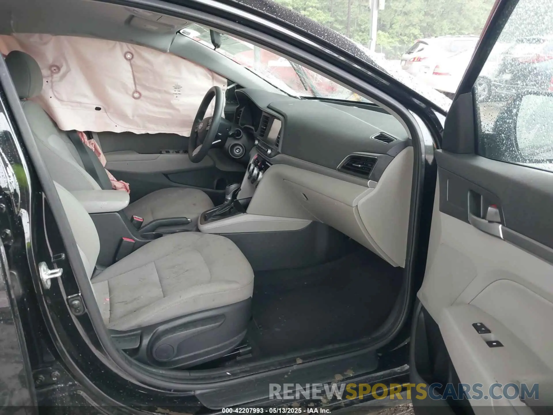 5 Photograph of a damaged car 5NPD84LF3KH497536 HYUNDAI ELANTRA 2019