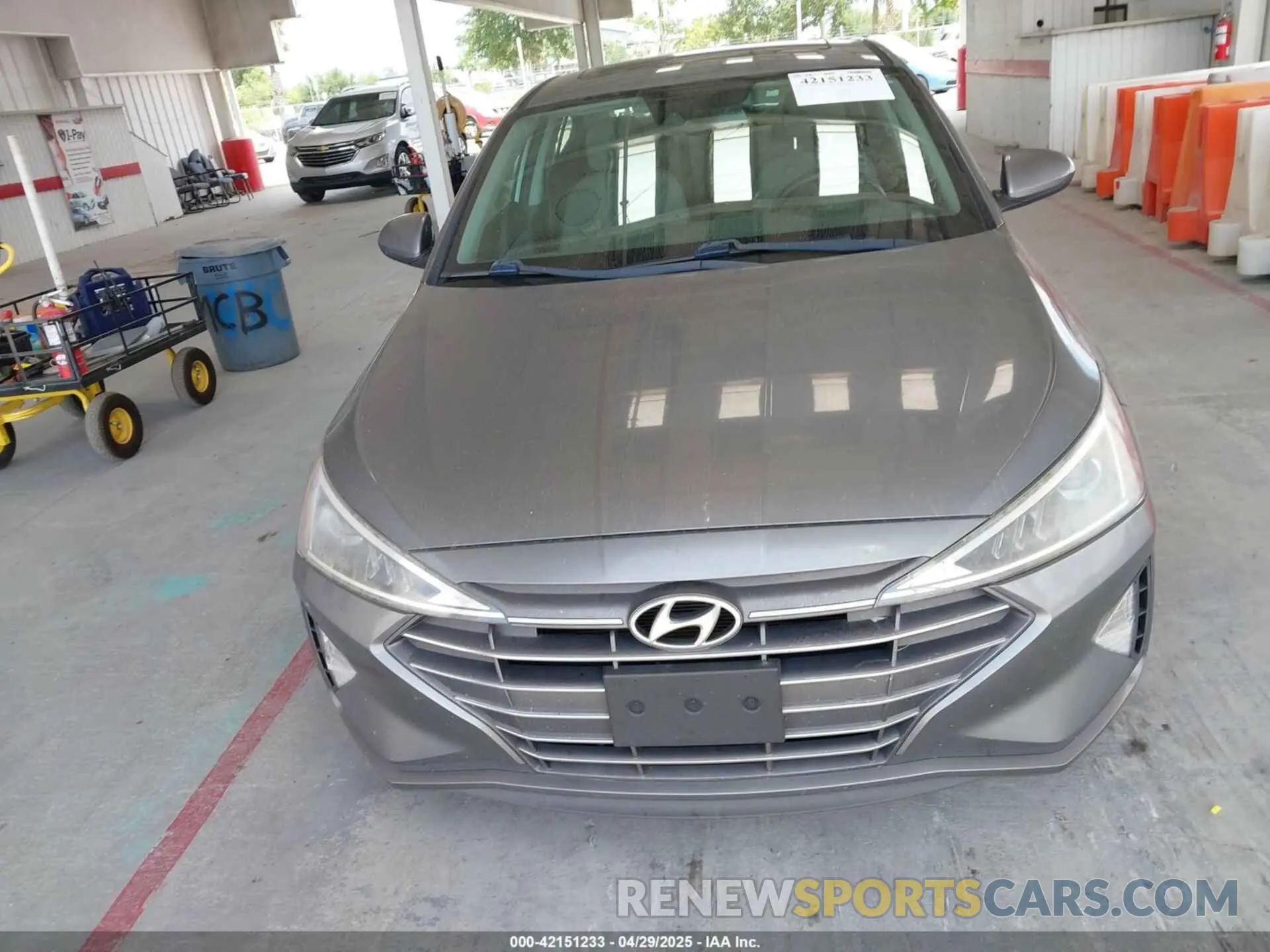 12 Photograph of a damaged car 5NPD84LF4KH425003 HYUNDAI ELANTRA 2019