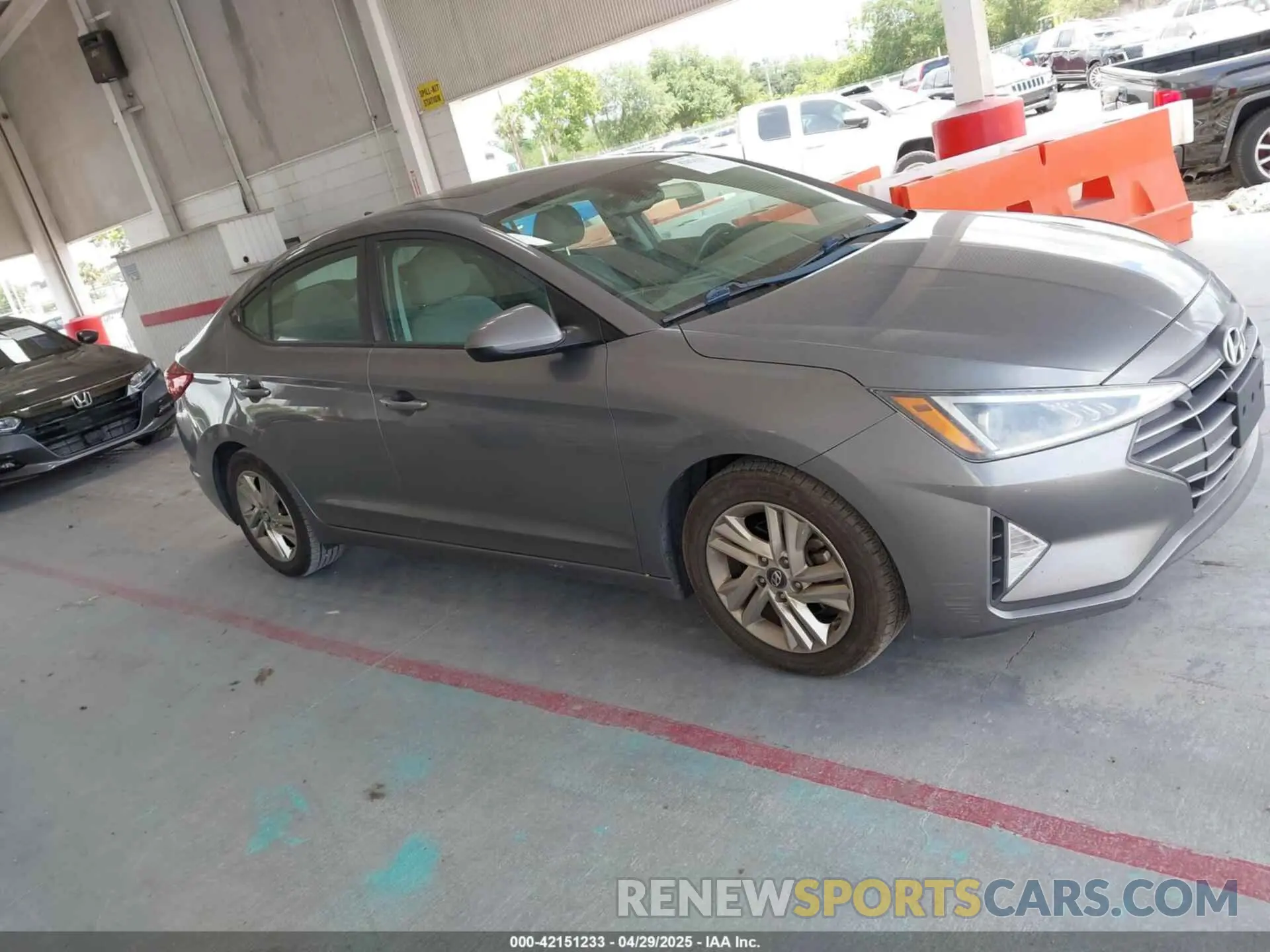 13 Photograph of a damaged car 5NPD84LF4KH425003 HYUNDAI ELANTRA 2019