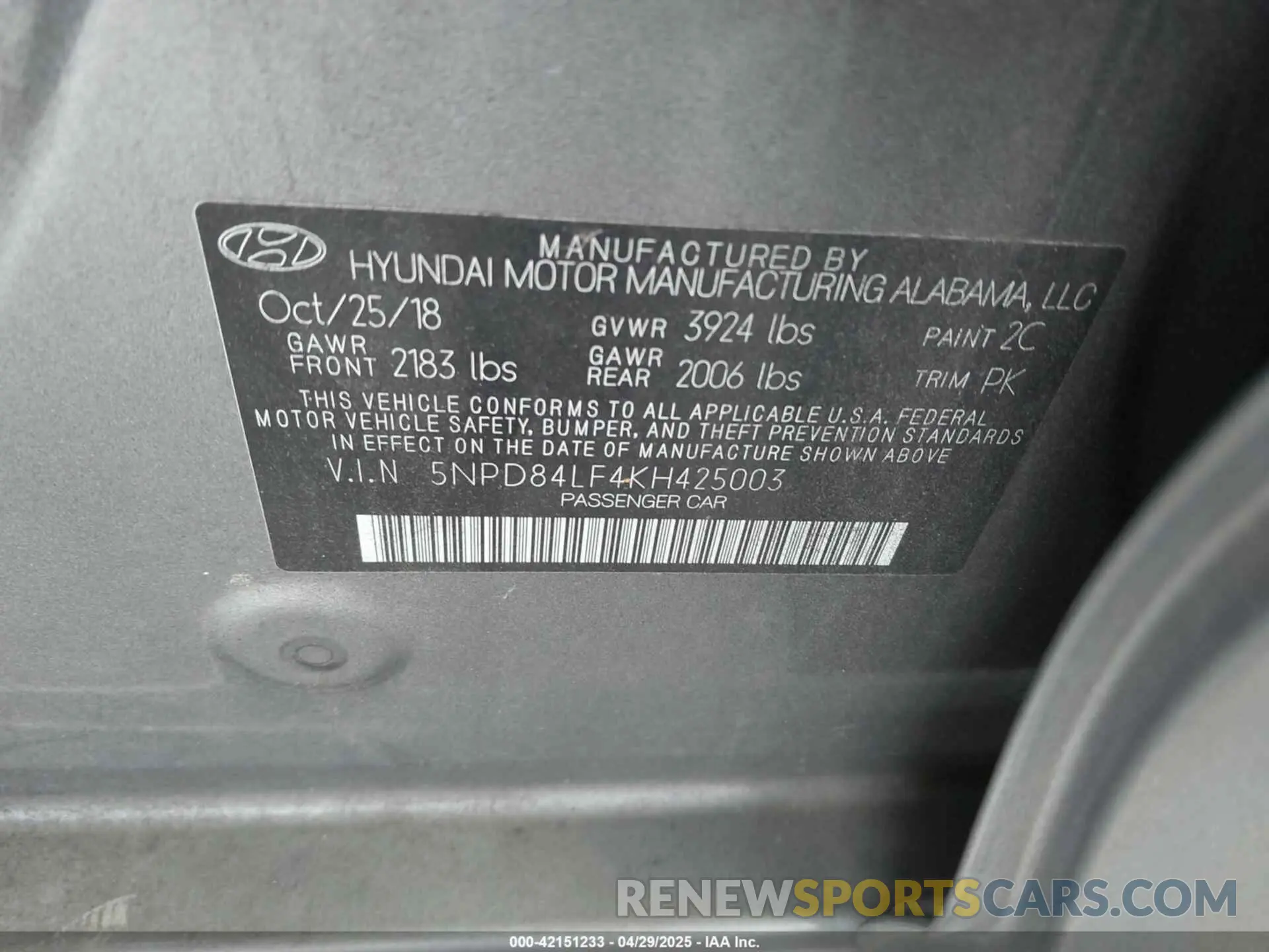 9 Photograph of a damaged car 5NPD84LF4KH425003 HYUNDAI ELANTRA 2019