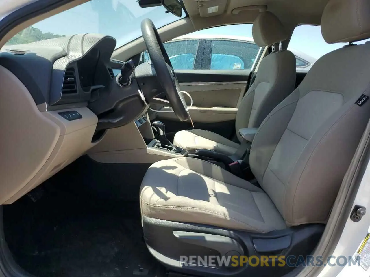 7 Photograph of a damaged car 5NPD84LF4KH469924 HYUNDAI ELANTRA 2019