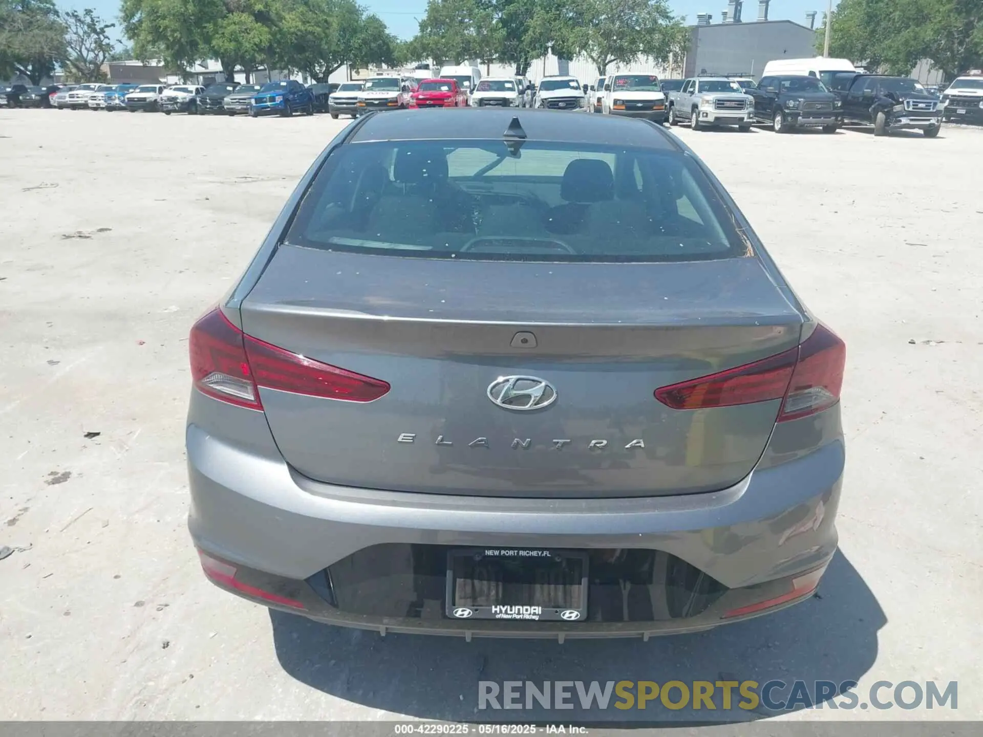 16 Фотография поврежденного автомобиля 5NPD84LF4KH476002 HYUNDAI ELANTRA 2019