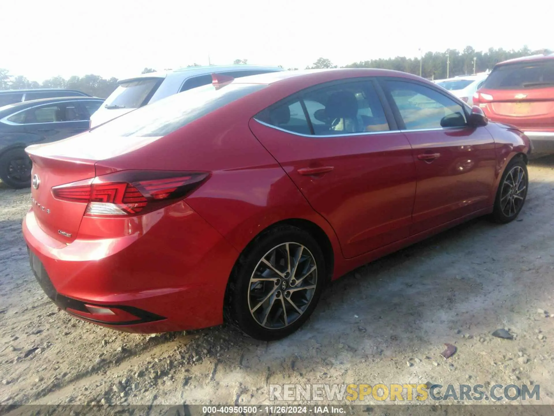 4 Photograph of a damaged car 5NPD84LF4KH486061 HYUNDAI ELANTRA 2019