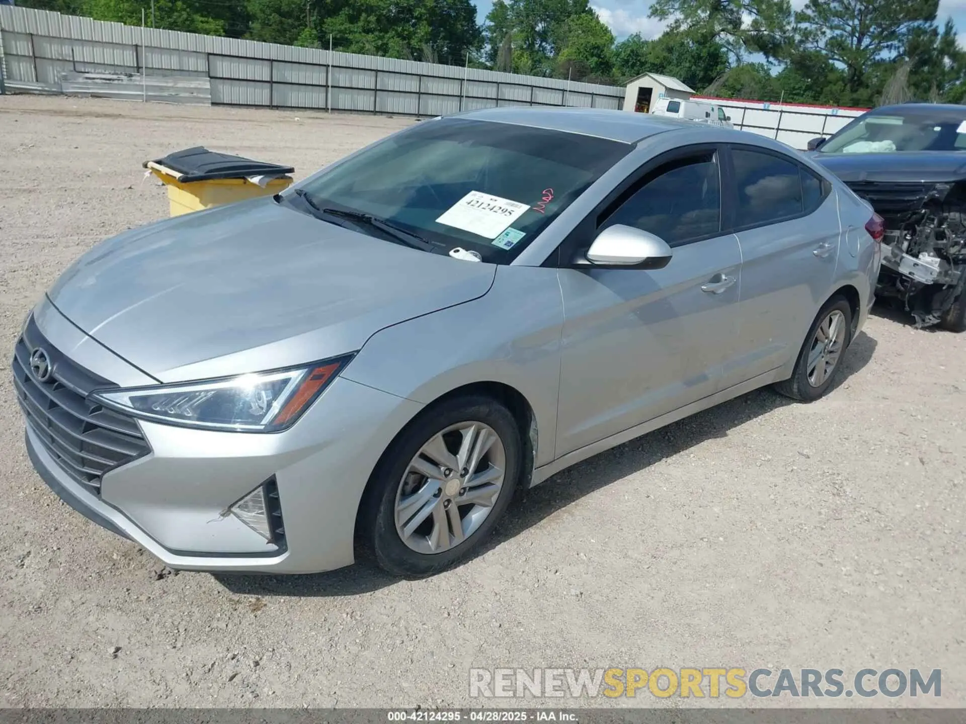 2 Photograph of a damaged car 5NPD84LF5KH404564 HYUNDAI ELANTRA 2019