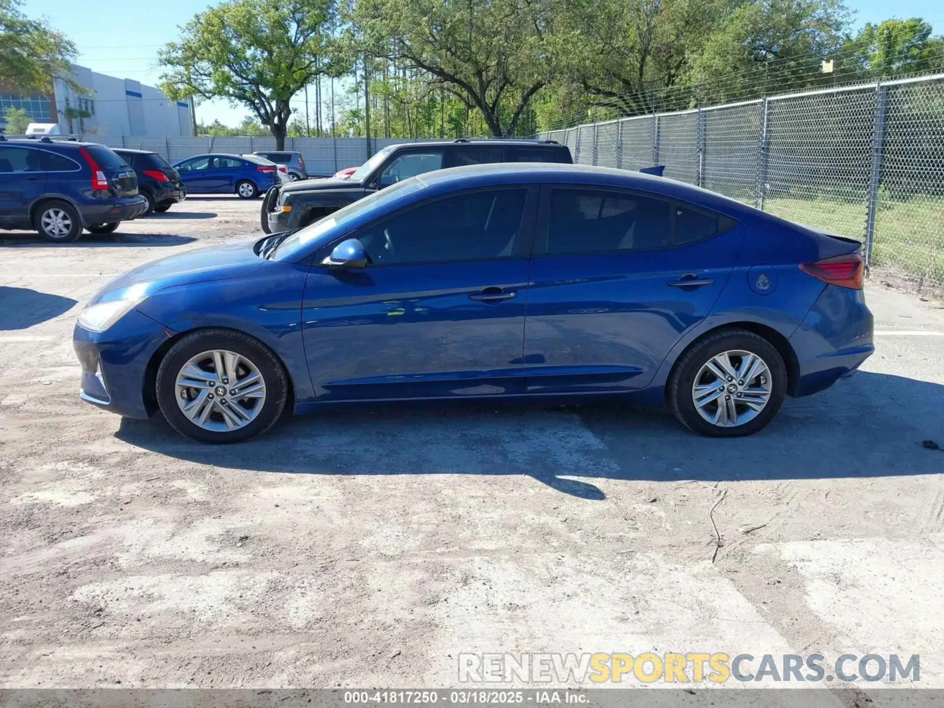 14 Photograph of a damaged car 5NPD84LF5KH407836 HYUNDAI ELANTRA 2019
