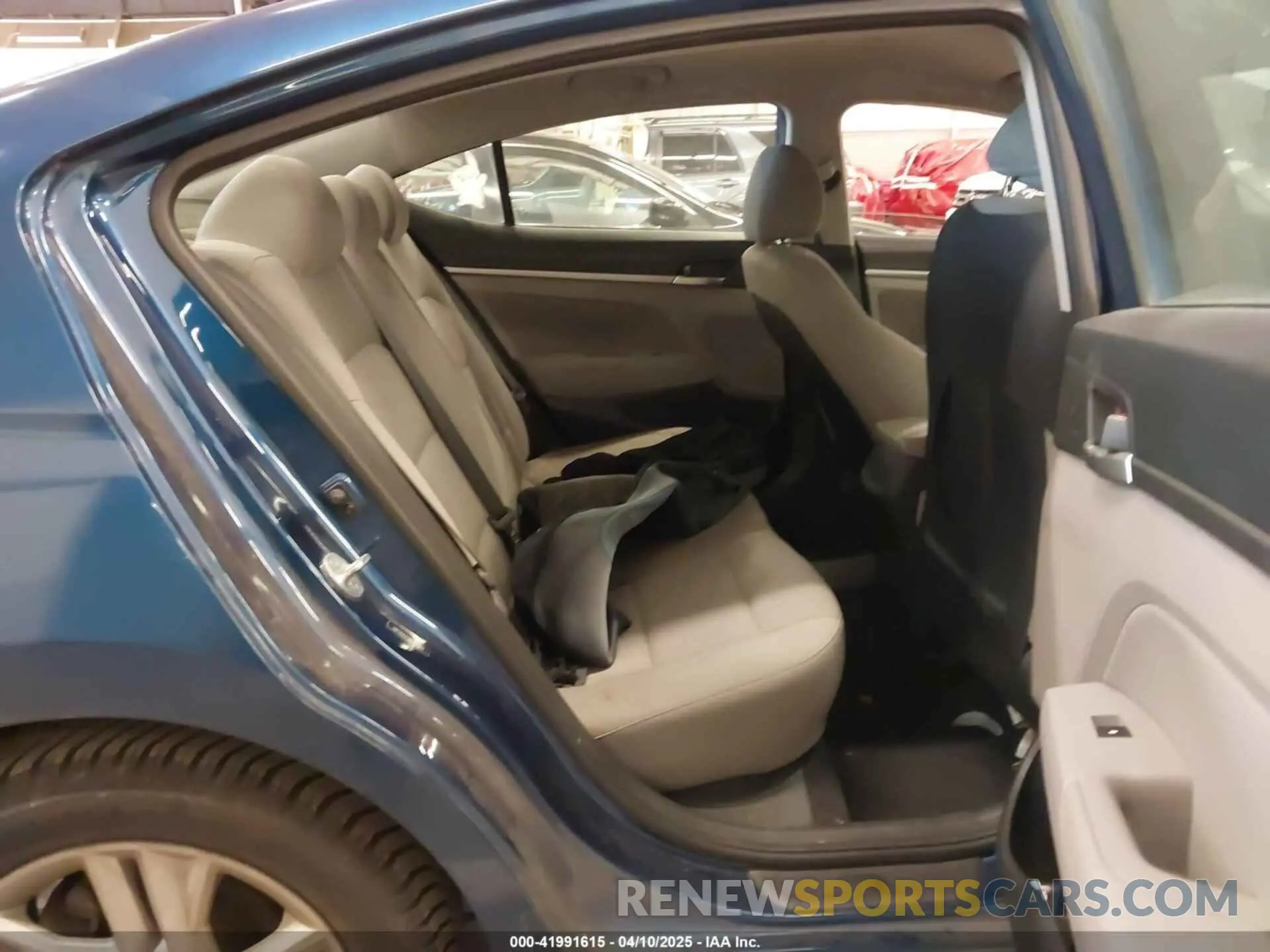 8 Фотография поврежденного автомобиля 5NPD84LF5KH438603 HYUNDAI ELANTRA 2019