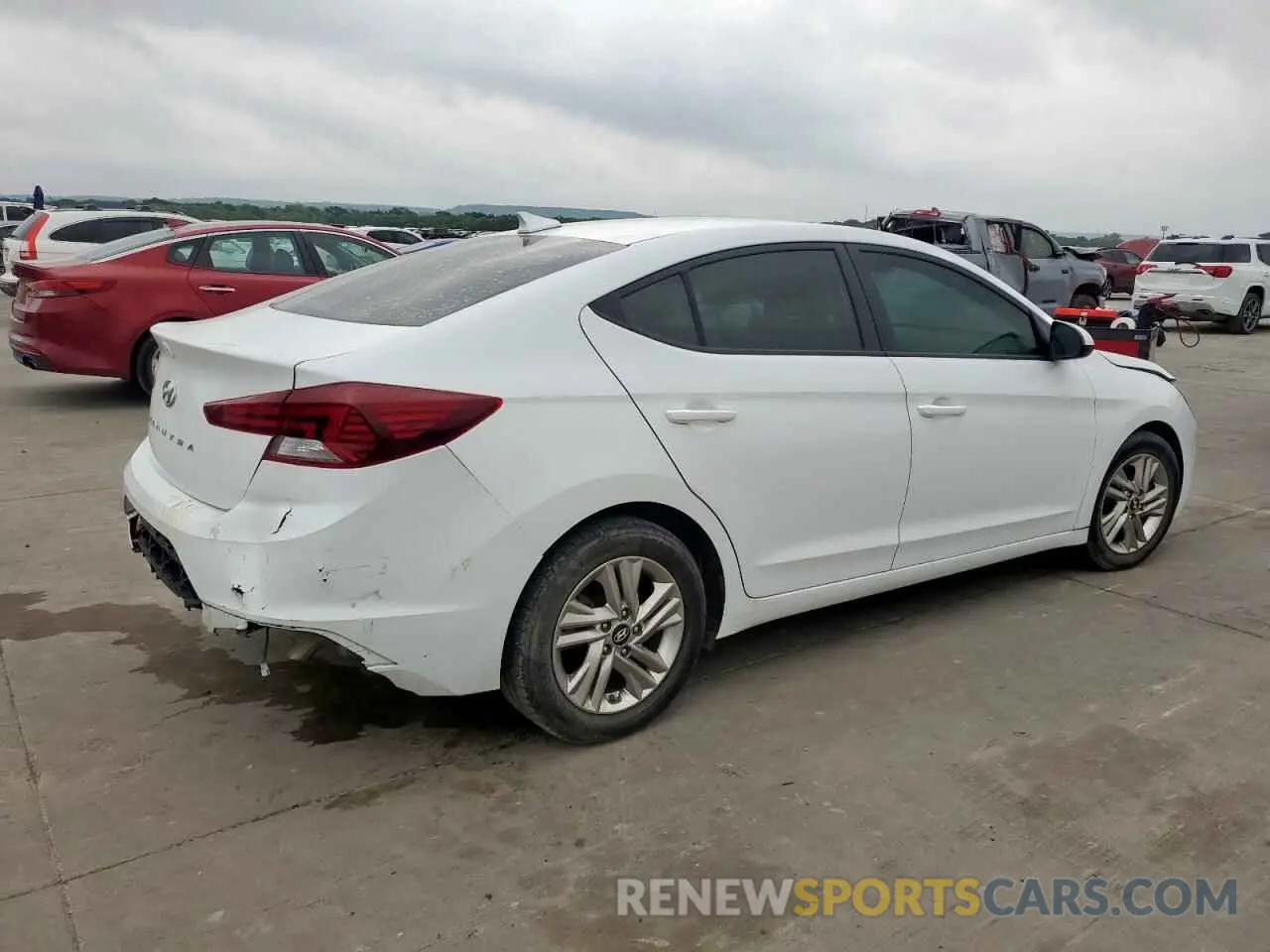 3 Photograph of a damaged car 5NPD84LF5KH480396 HYUNDAI ELANTRA 2019