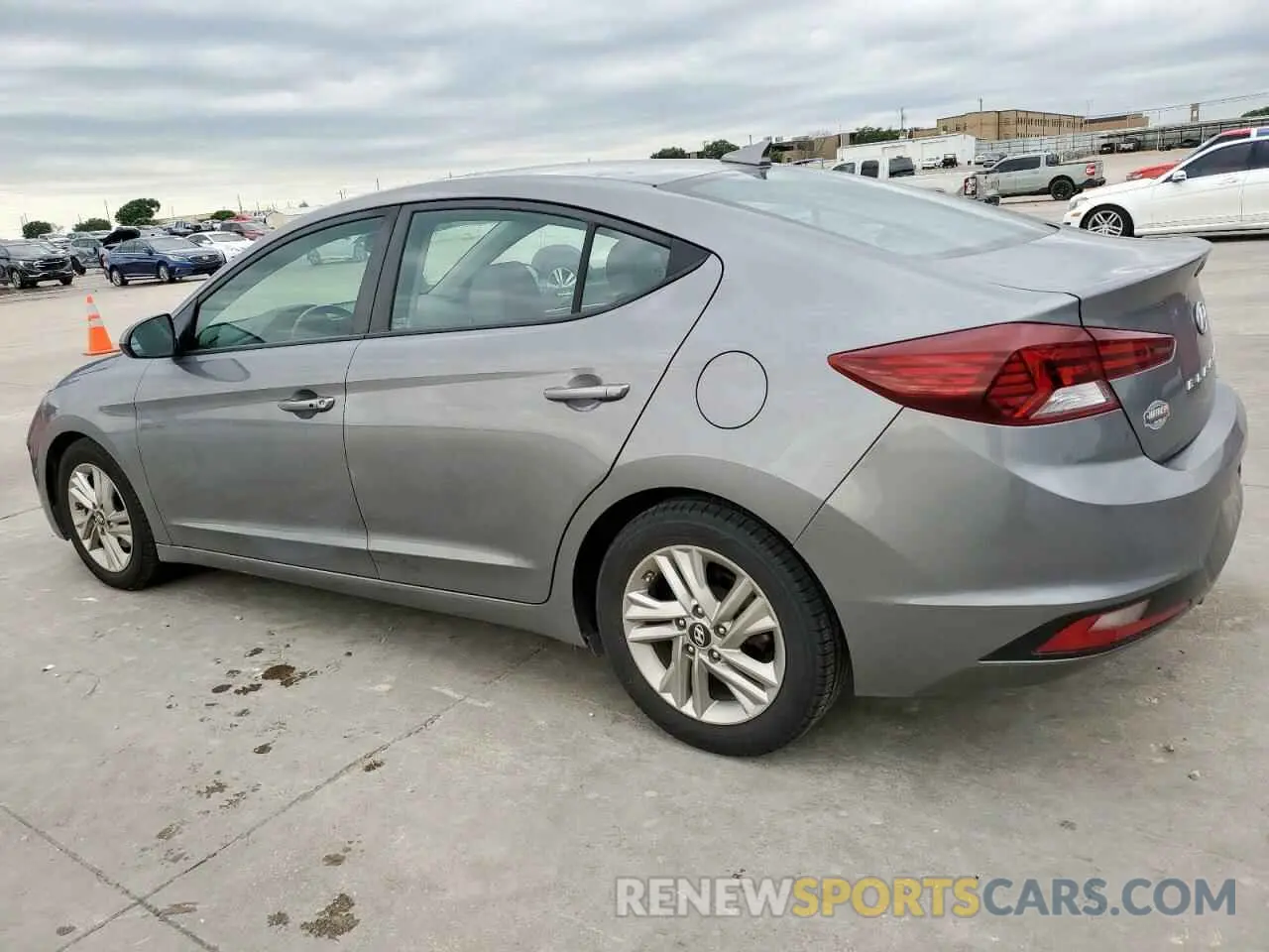 2 Photograph of a damaged car 5NPD84LF6KH415542 HYUNDAI ELANTRA 2019