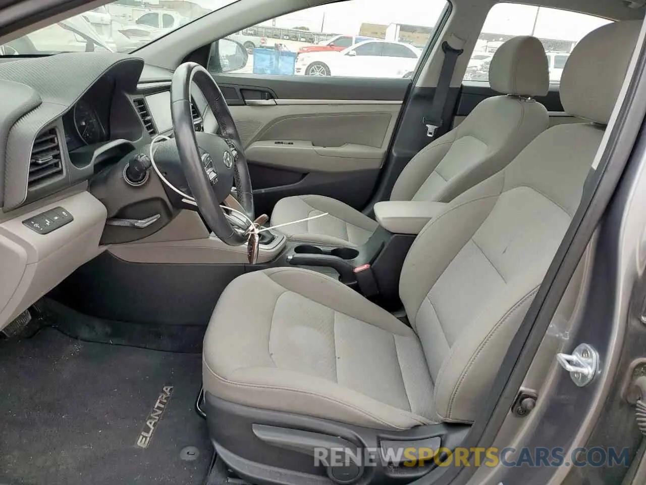 7 Photograph of a damaged car 5NPD84LF6KH415542 HYUNDAI ELANTRA 2019