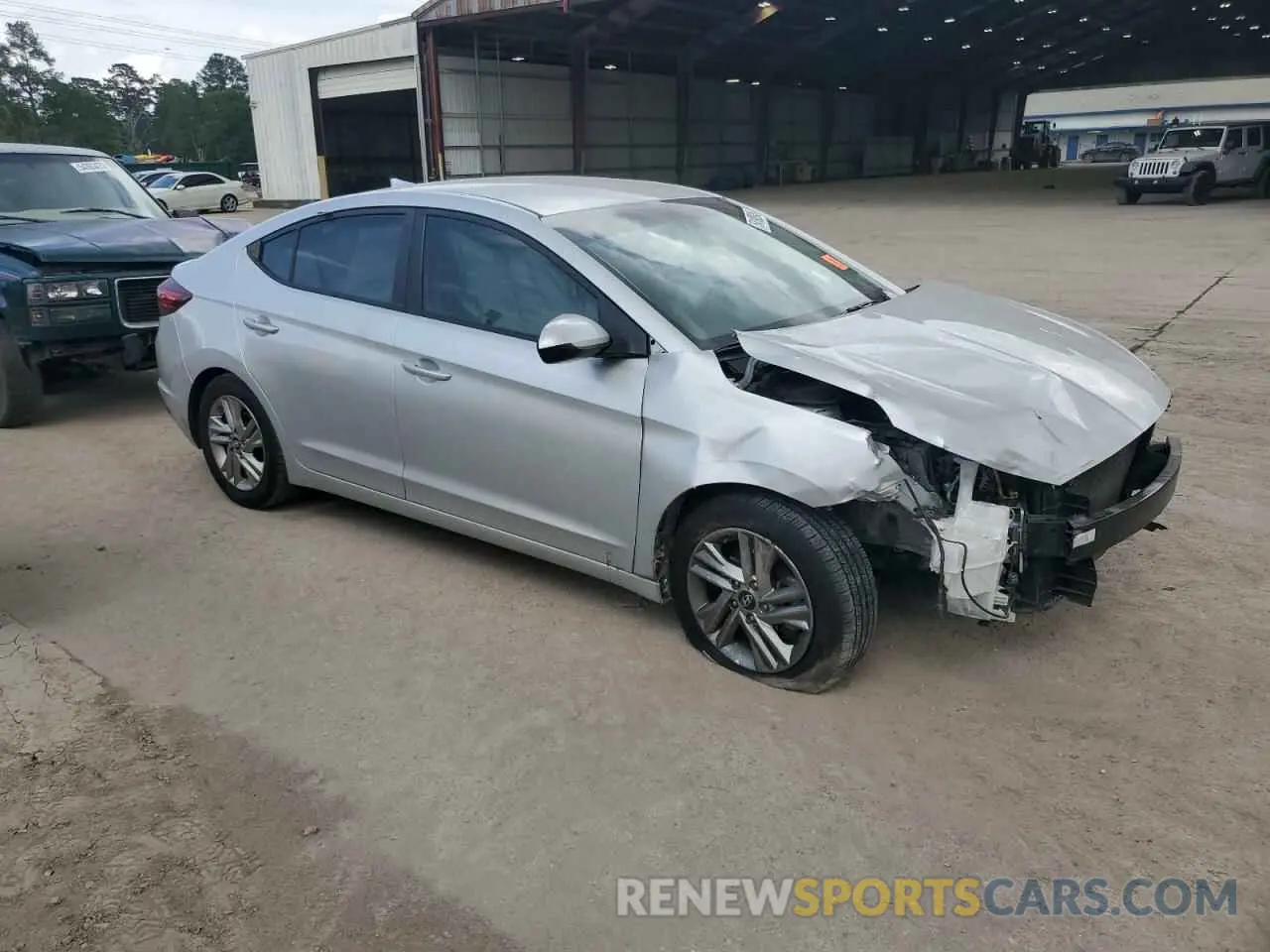 4 Photograph of a damaged car 5NPD84LF6KH445415 HYUNDAI ELANTRA 2019