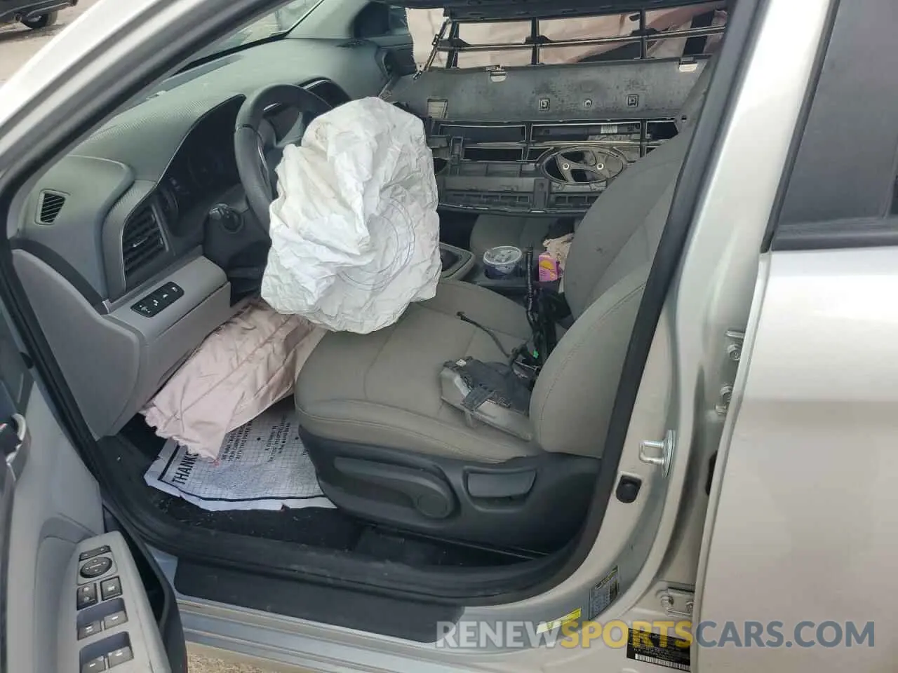 7 Photograph of a damaged car 5NPD84LF6KH445415 HYUNDAI ELANTRA 2019