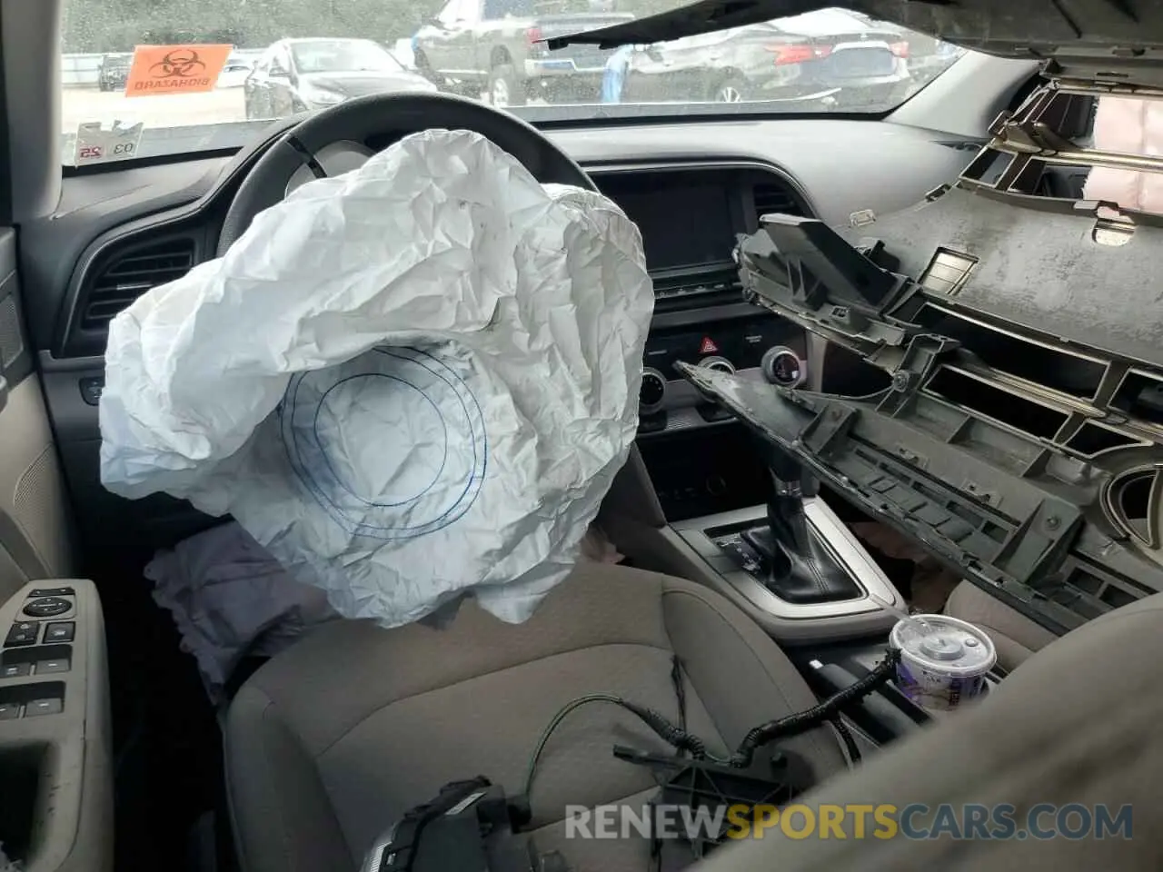 8 Photograph of a damaged car 5NPD84LF6KH445415 HYUNDAI ELANTRA 2019