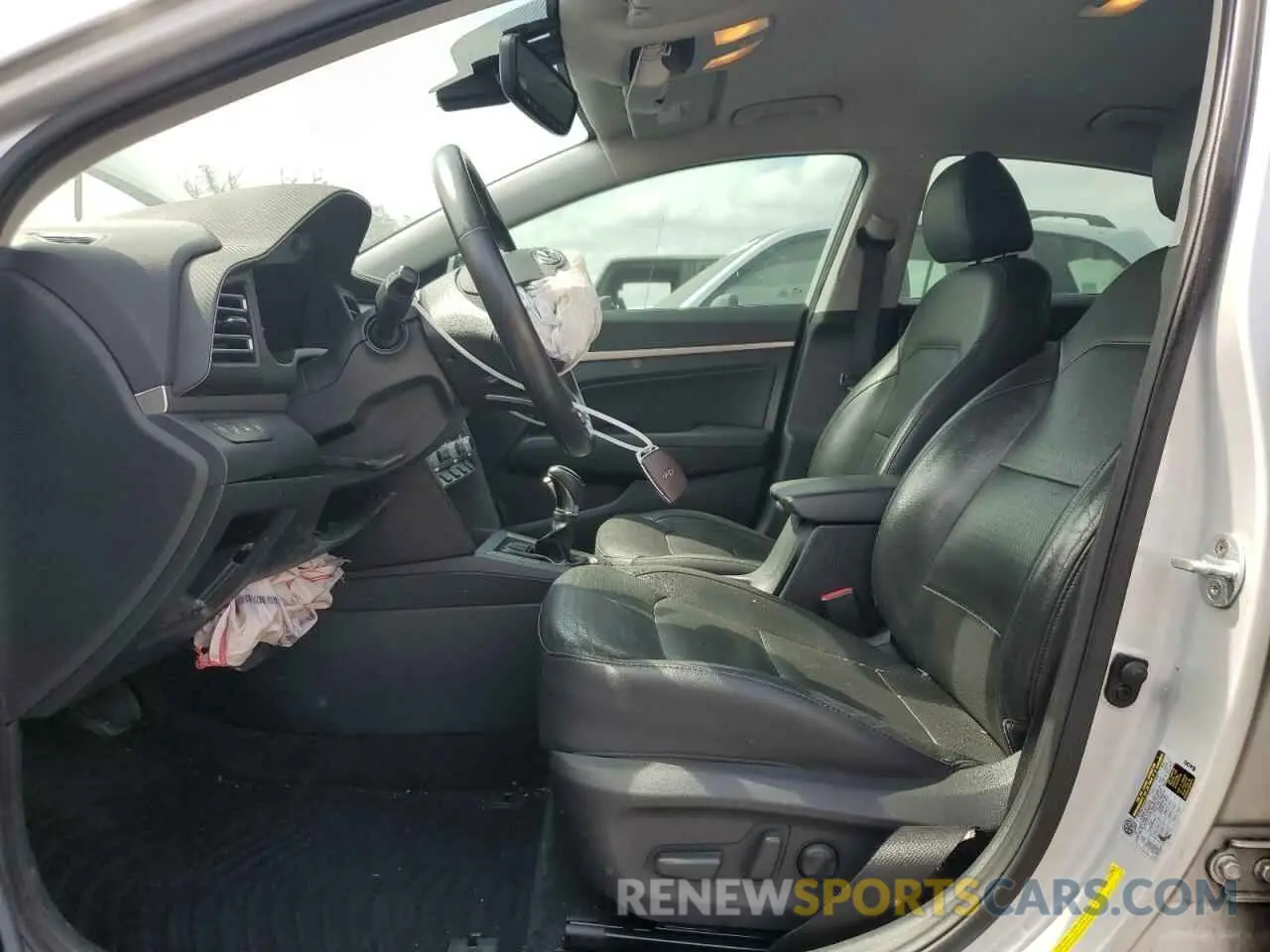 7 Photograph of a damaged car 5NPD84LF6KH488796 HYUNDAI ELANTRA 2019