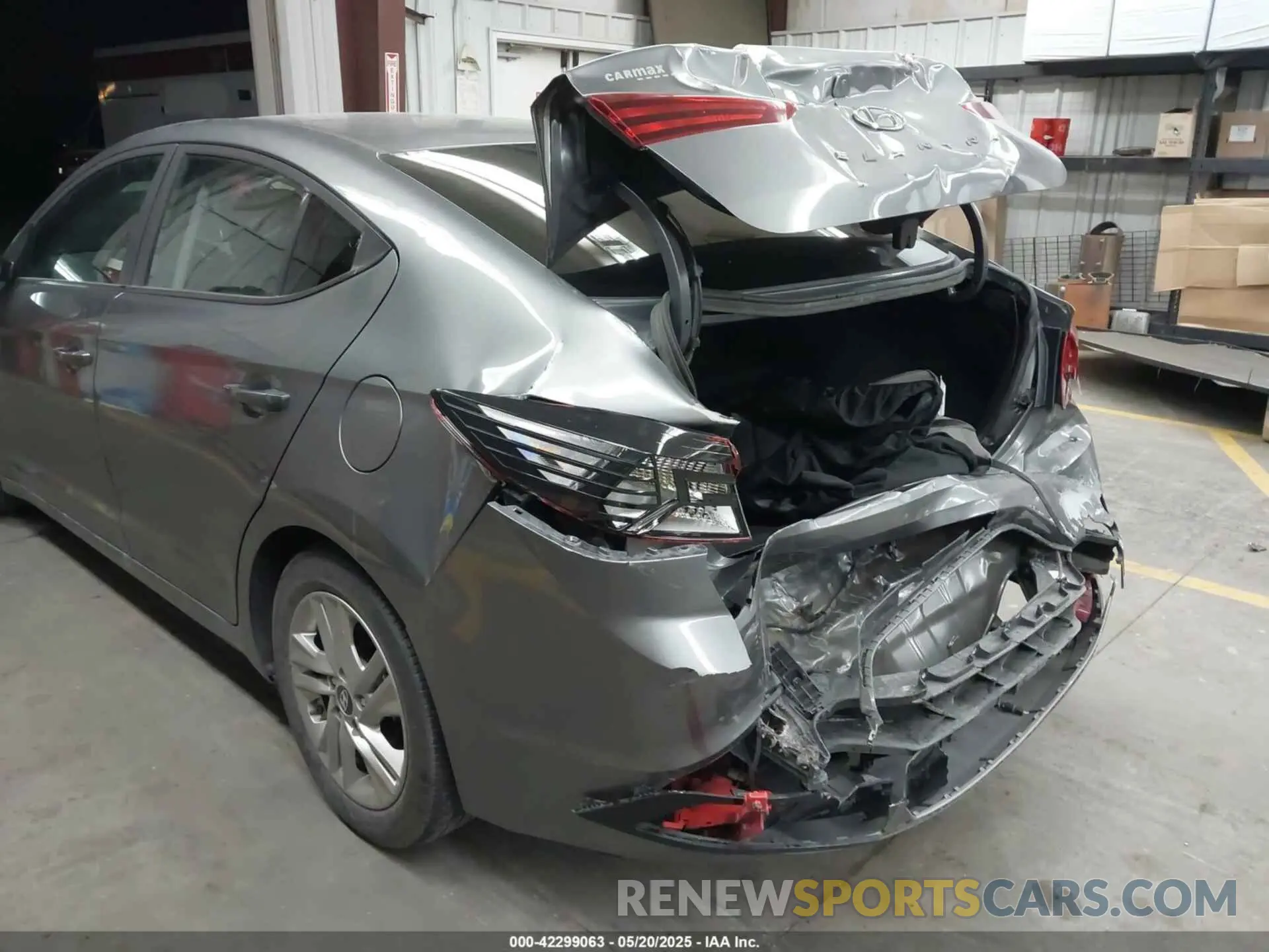 6 Photograph of a damaged car 5NPD84LF7KH424833 HYUNDAI ELANTRA 2019