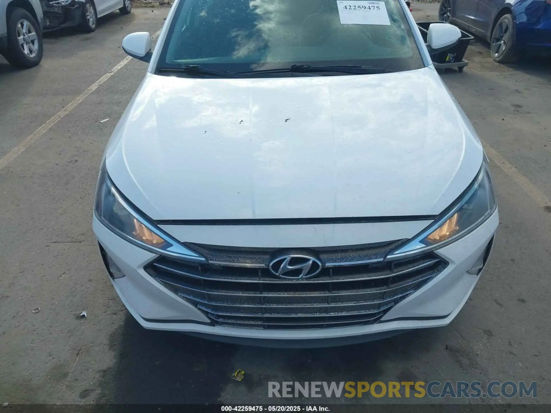 12 Photograph of a damaged car 5NPD84LF7KH454866 HYUNDAI ELANTRA 2019