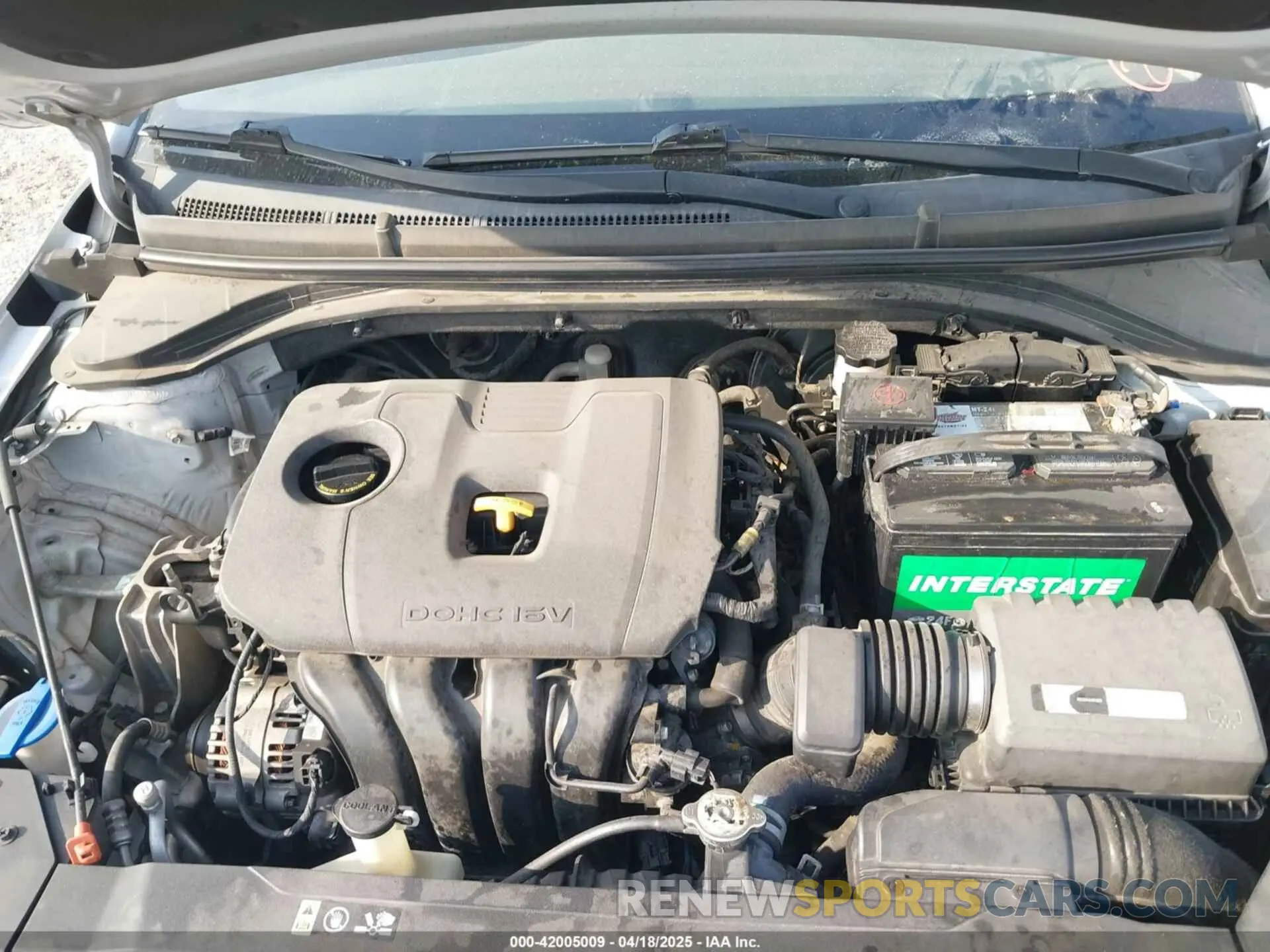 10 Photograph of a damaged car 5NPD84LF8KH404381 HYUNDAI ELANTRA 2019